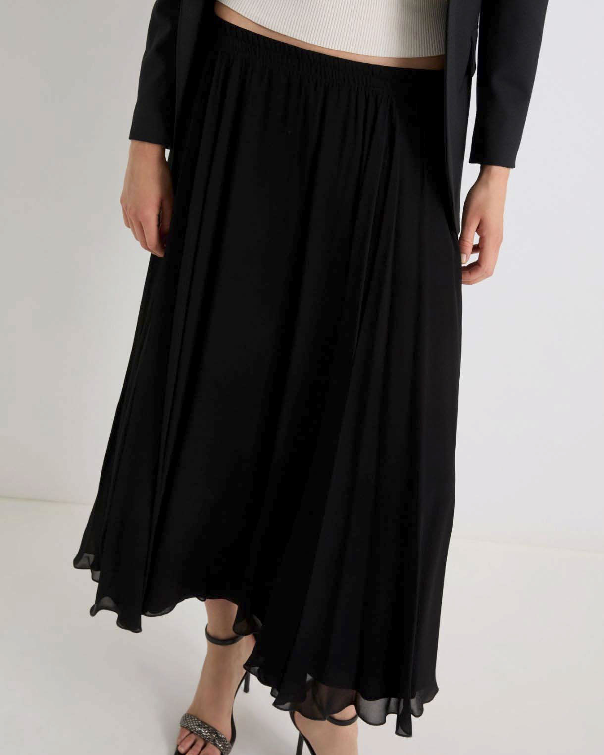 Gonna lunga nera Marella in georgette di viscosa con elastico in vita e fondo ondulato image