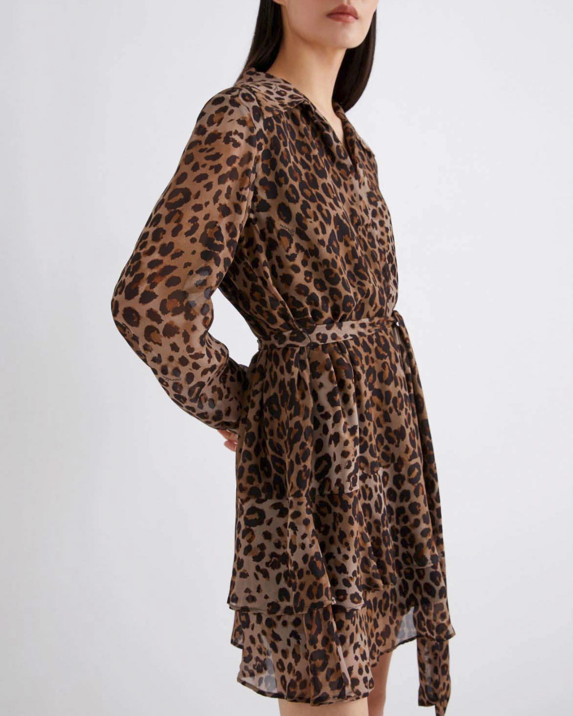 Abito corto in georgette di viscosa a stampa animalier Marella con cintura in vita e gonna a balze image