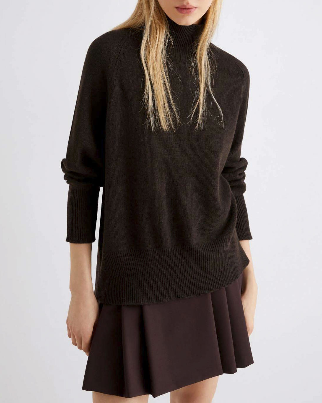 Maglia color testa di moro Marella a collo alto in misto cashmere