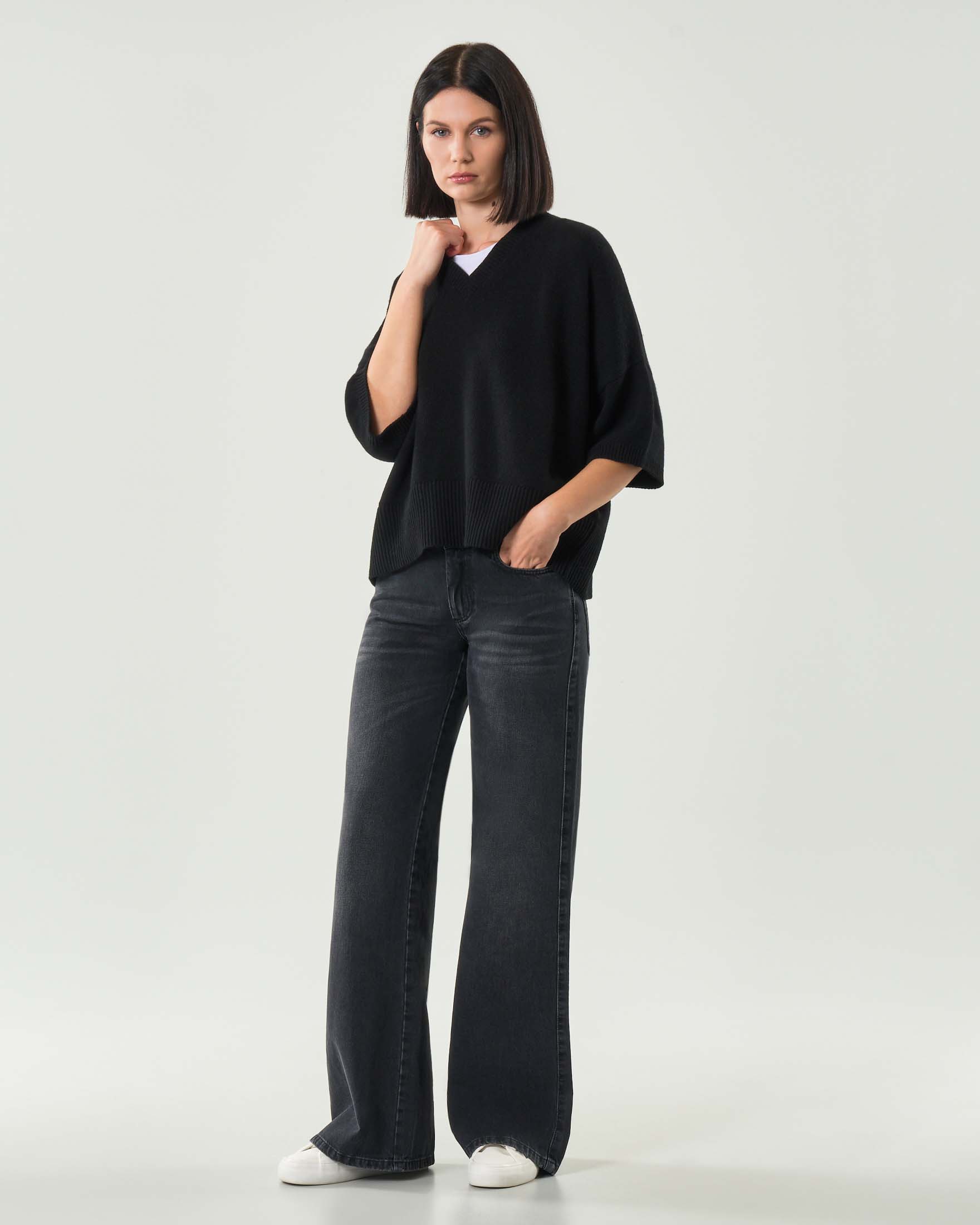 Jeans super wide Marella in cotone nero delavè the con profili sfrangiati