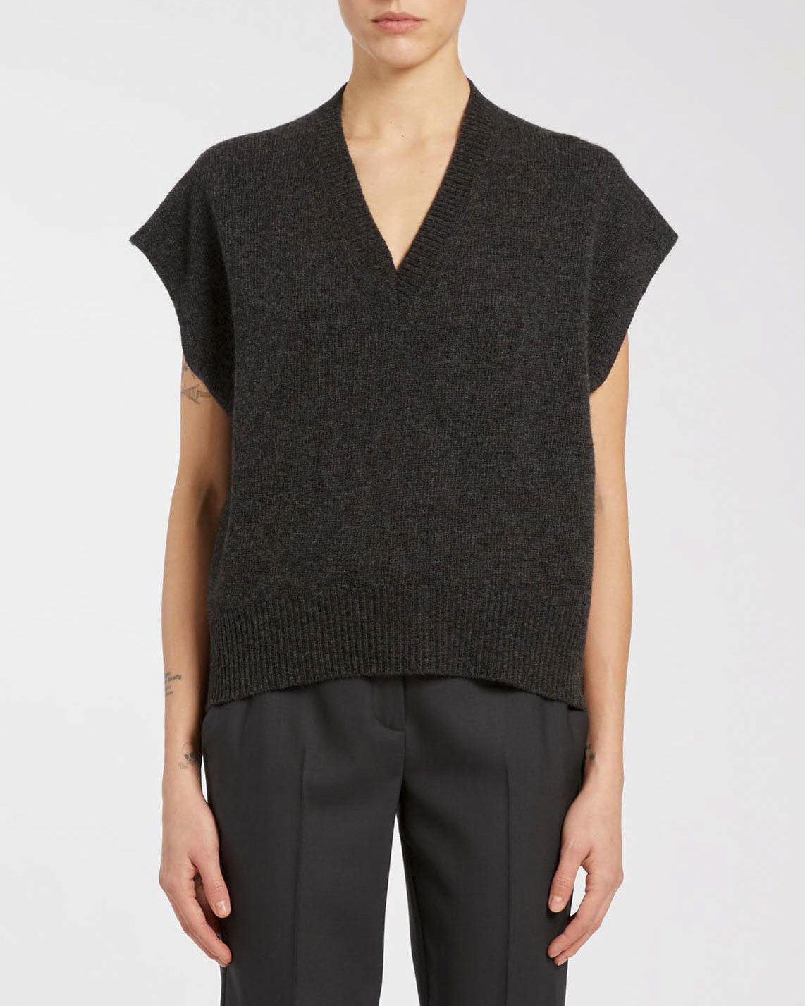 Gilet grigio antracite Marella MONOCHROME in pura lana con scollo a V e profili a coste