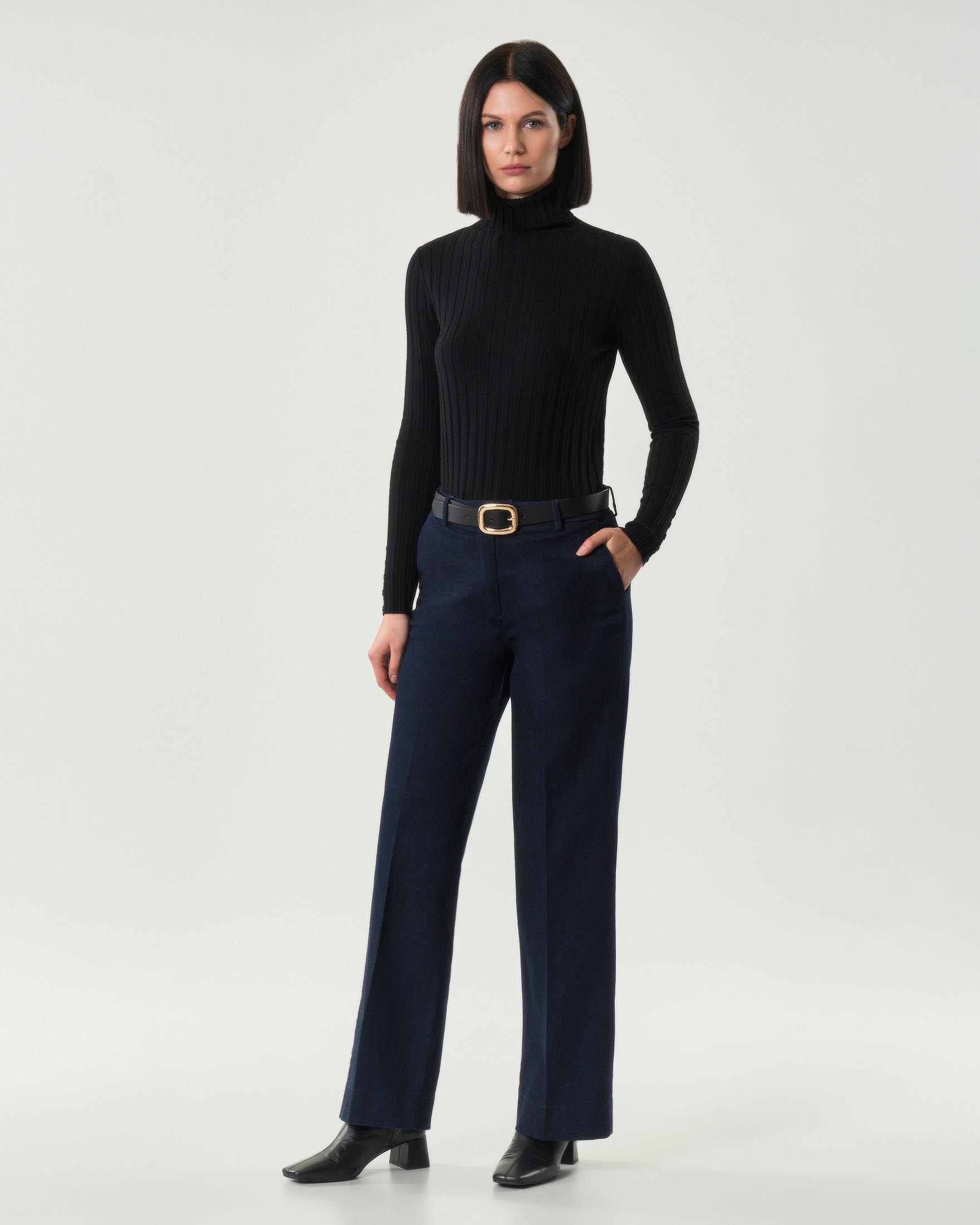 Jeans palazzo blu scuro in cotone stretch con piega stirata fronte e retro