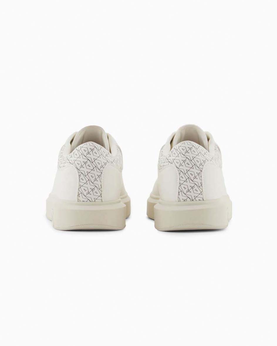 Sneakers Armani Exchange panna in similpelle con stampa logo monogramma image