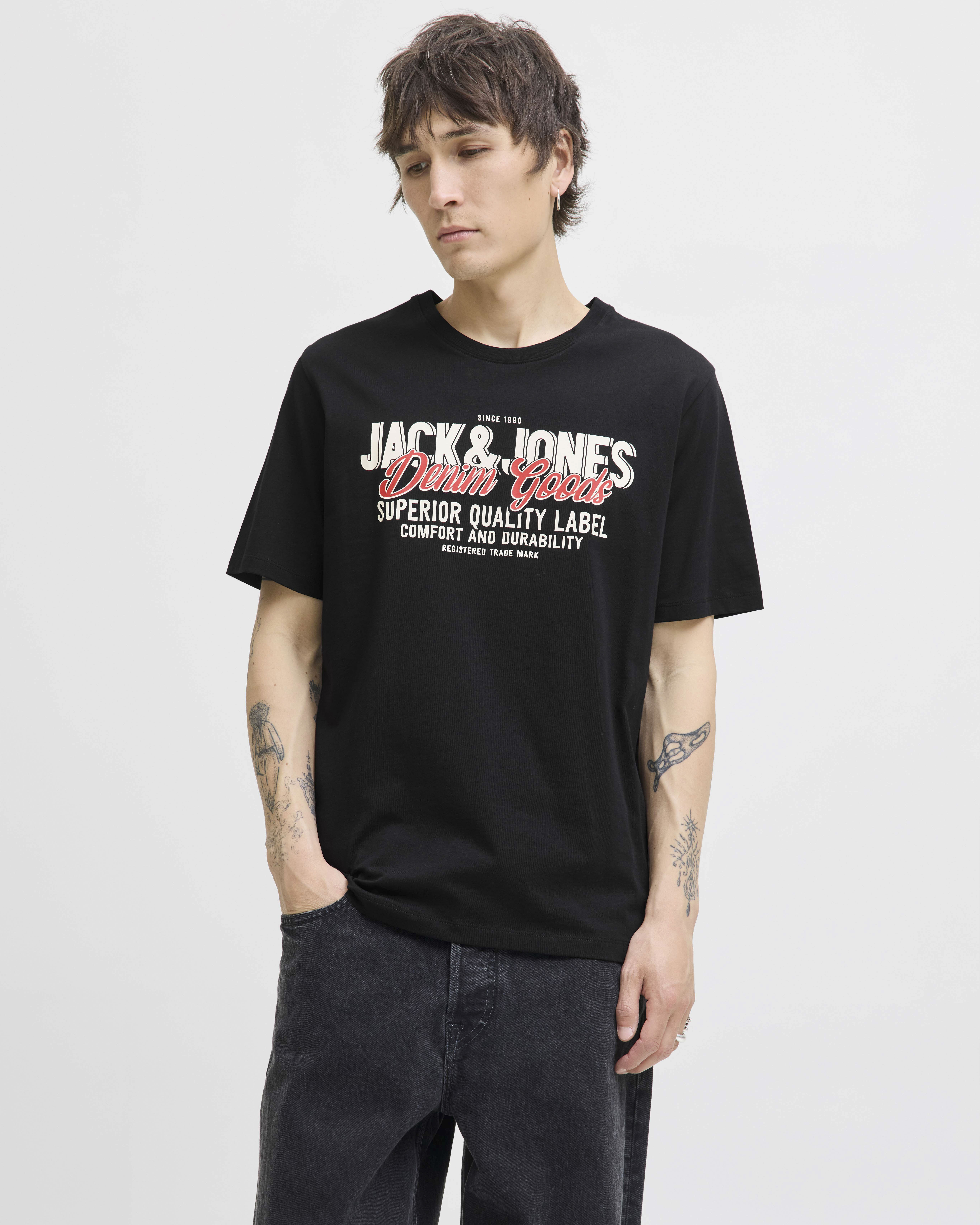 T-shirt mezza manica Jack & Jones nera in cotone con stampa logo frontale