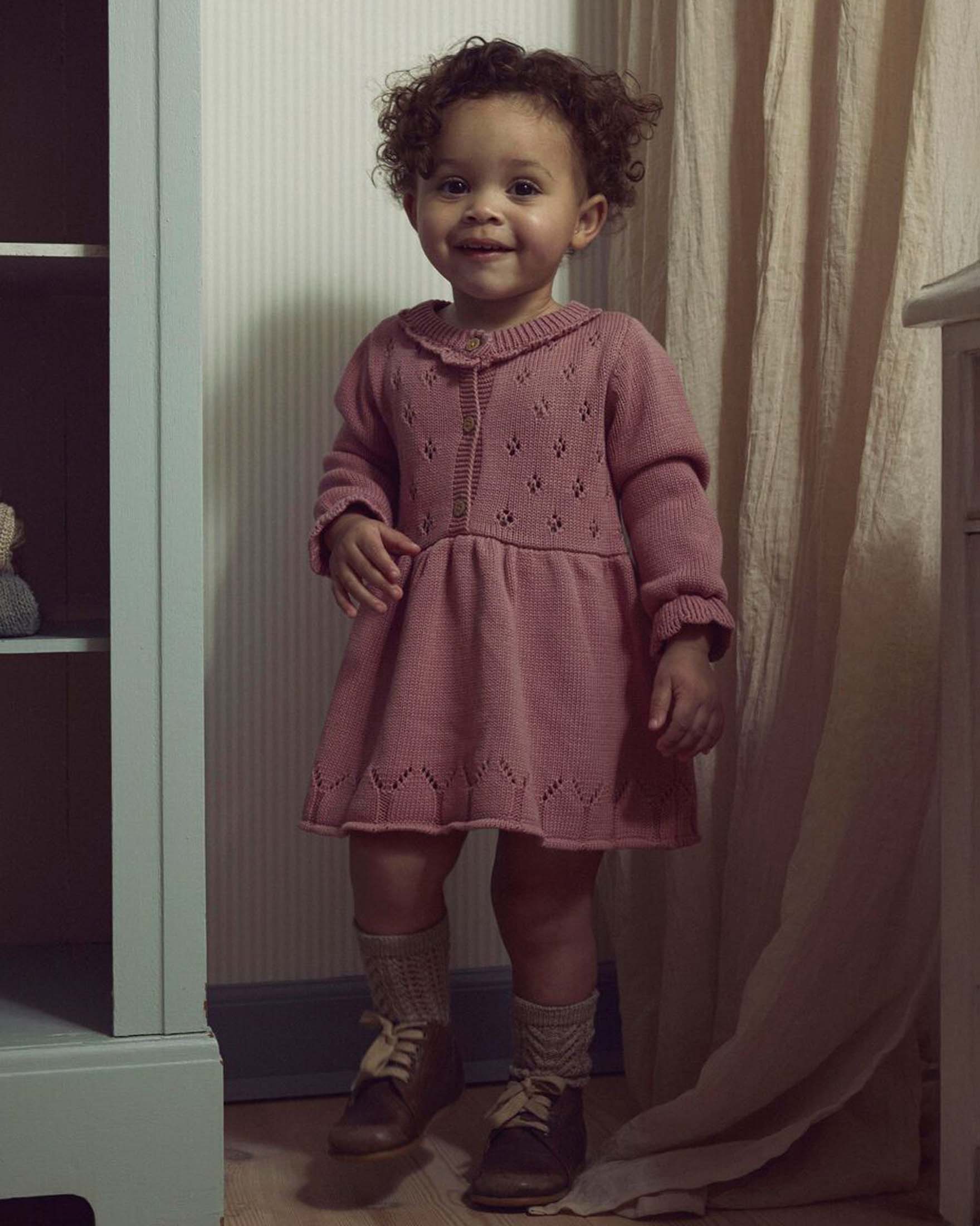 Abito Lil'Atelier fit and flare punzonato color malva con rouches image