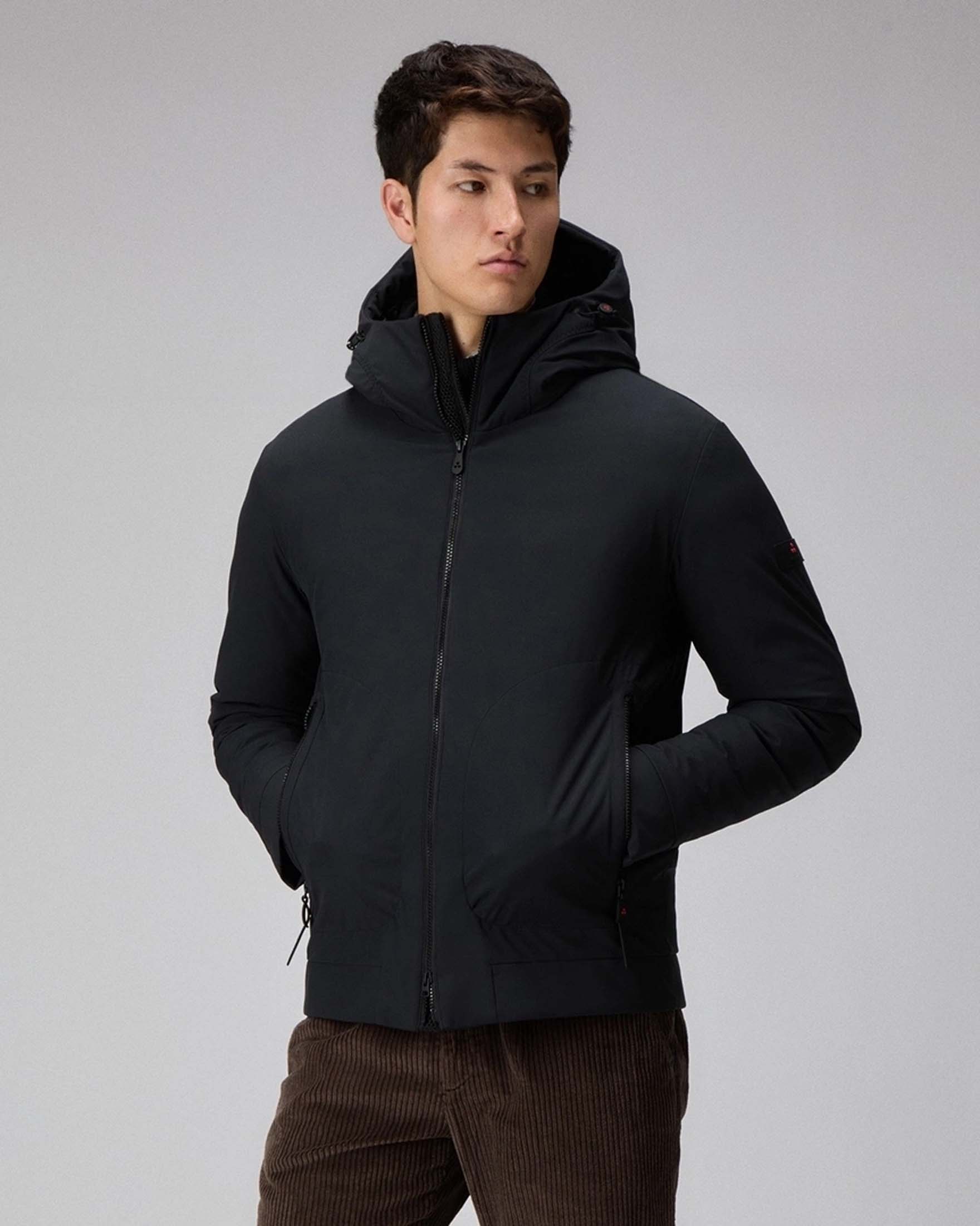 Giubbino Loge Peuterey nero in tessuto tecnico accoppiato con cappuccio fisso