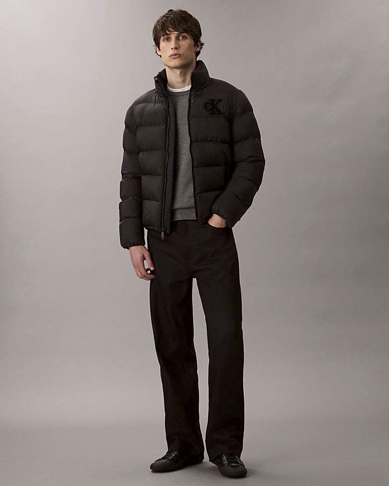 Piumino Calvin Klein Jeans nero con logo monogramma in velluto