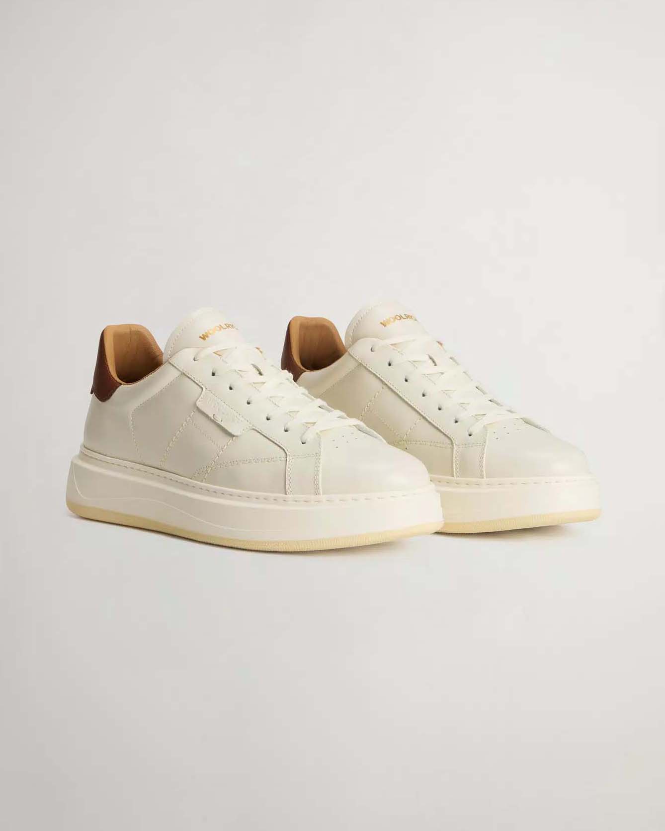 Sneakers Woolrich Arrow panna in pelle con inserto sul tallone marrone image