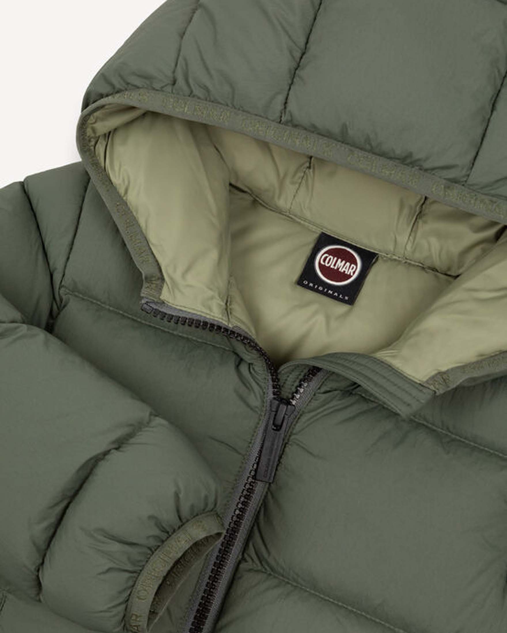 Piumino Colmar in nylon verde militare imbottito con cappuccio image