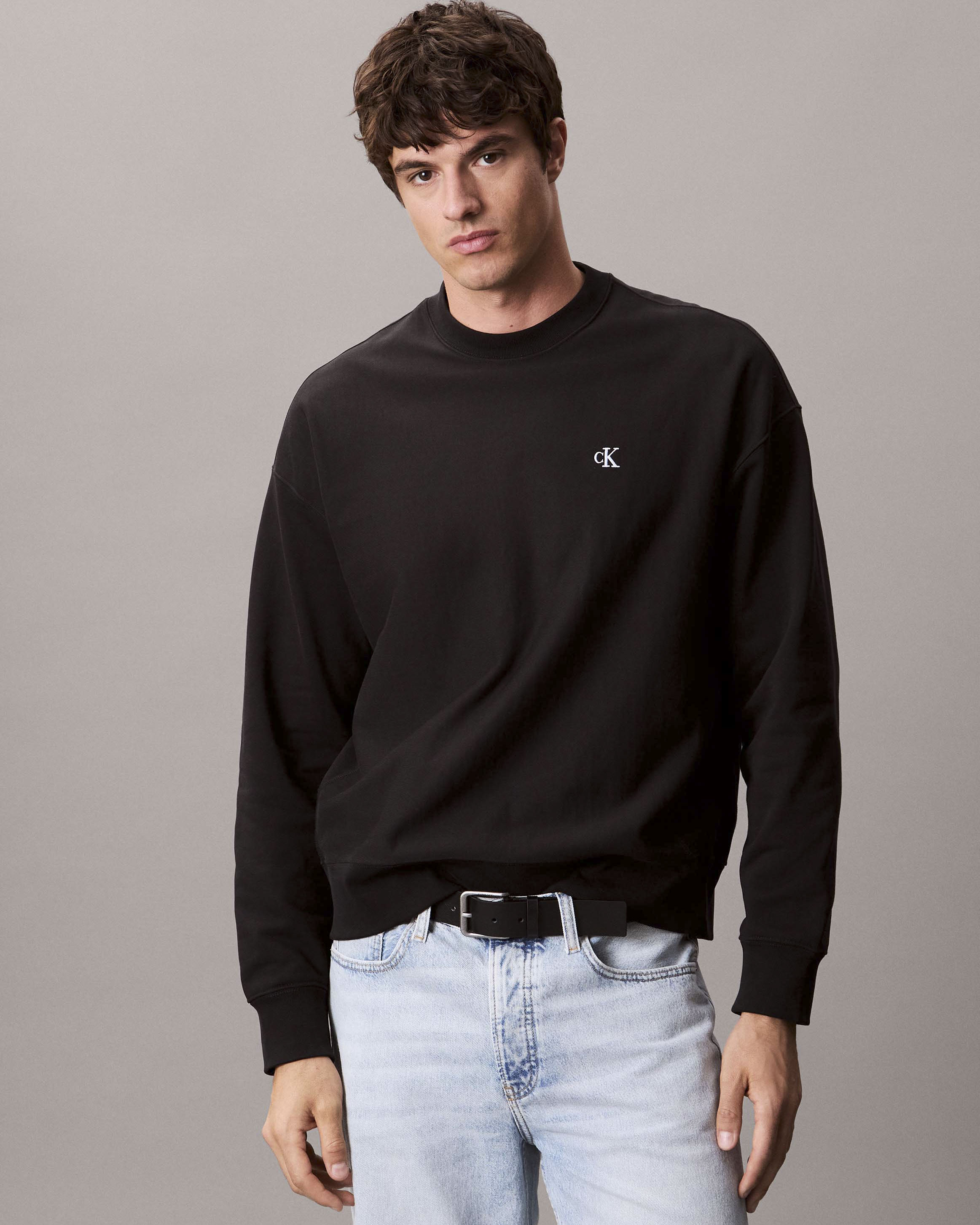 Felpa girocollo relaxed-fit Calvin Klein Jeans nera in cotone image