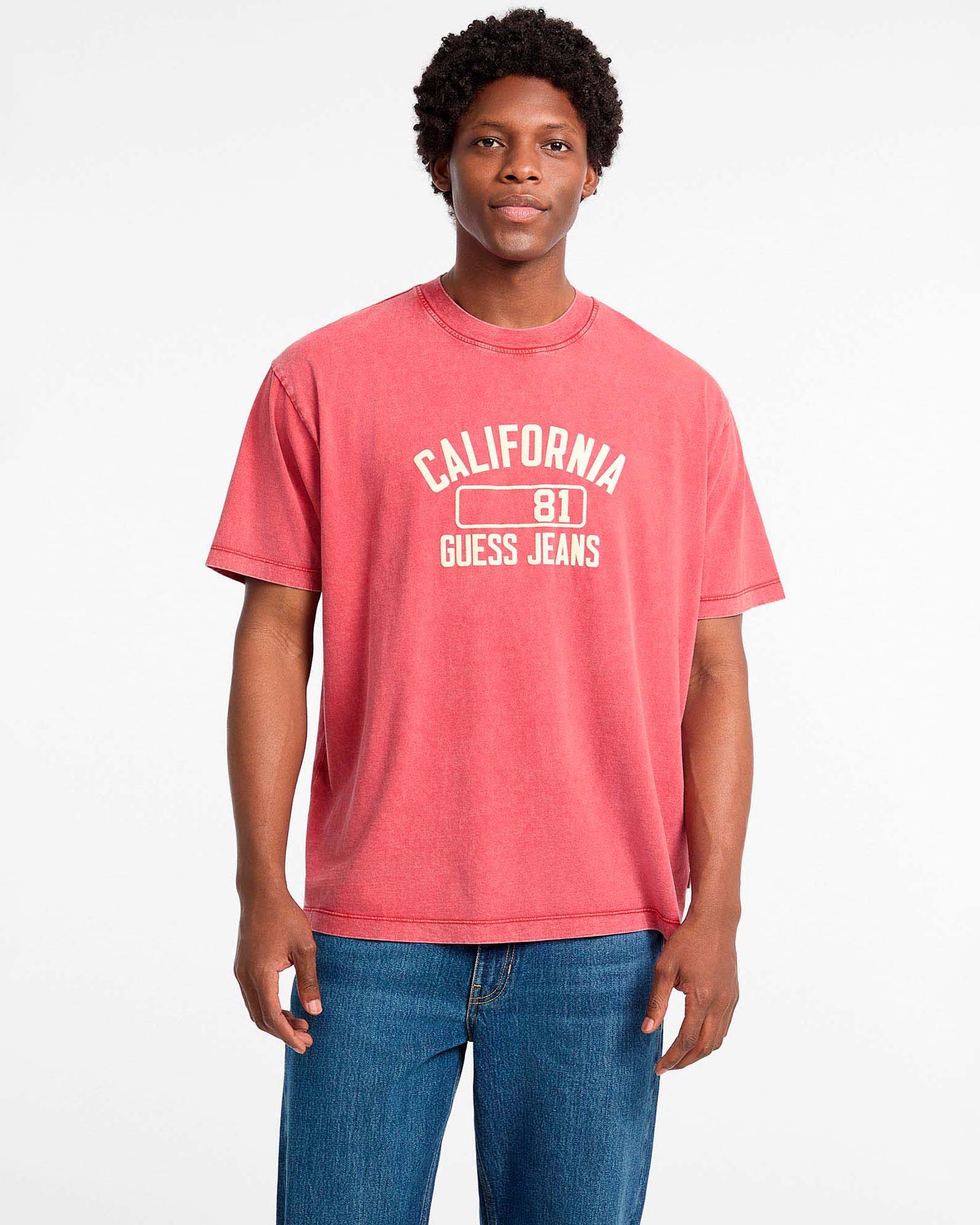 T-shirt mezza manica regular-fit Guess Jeans rossa in puro cotone con logo e scritta California image