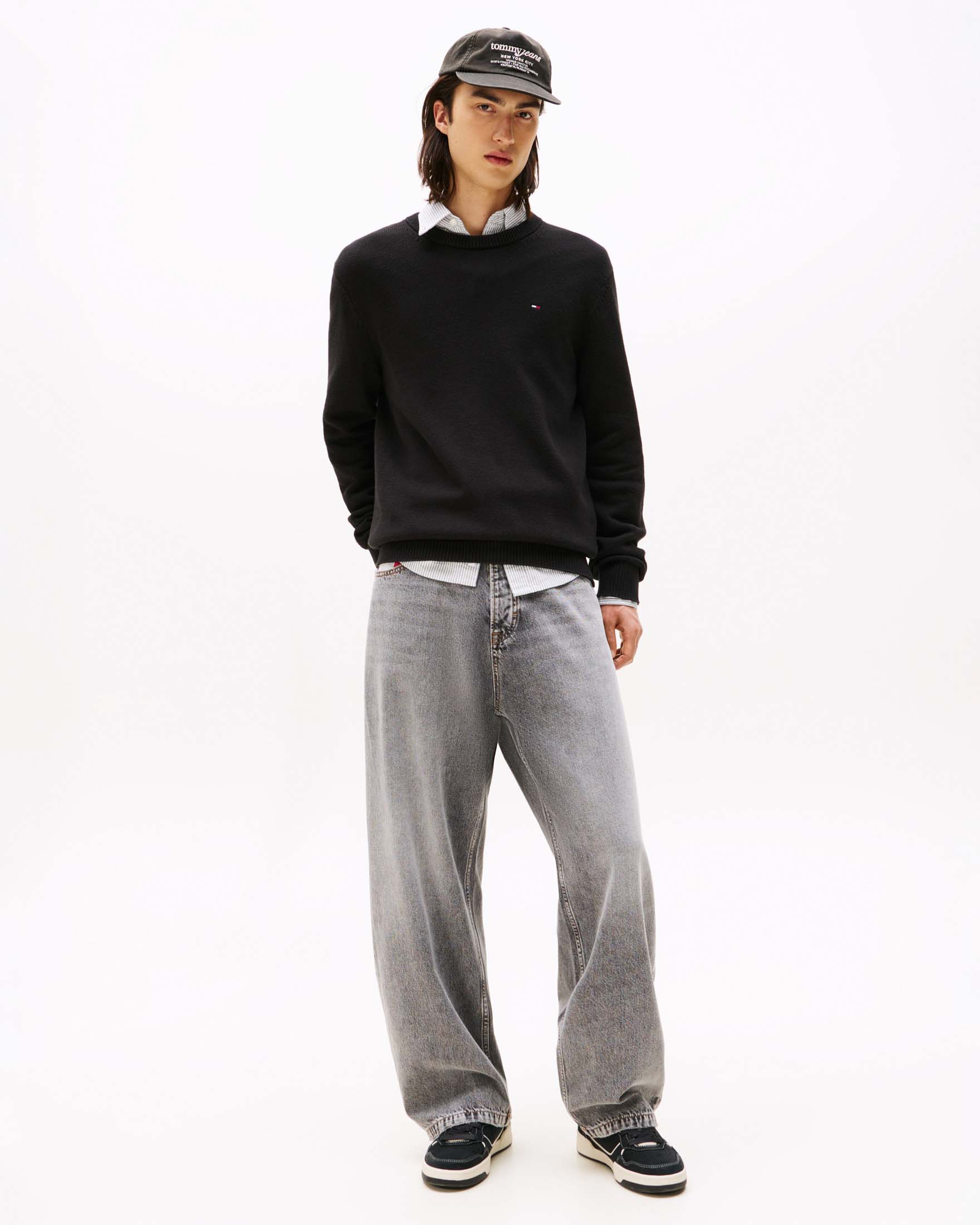 Maglia girocollo slim-fit Tommy Jeans nera in puro cotone