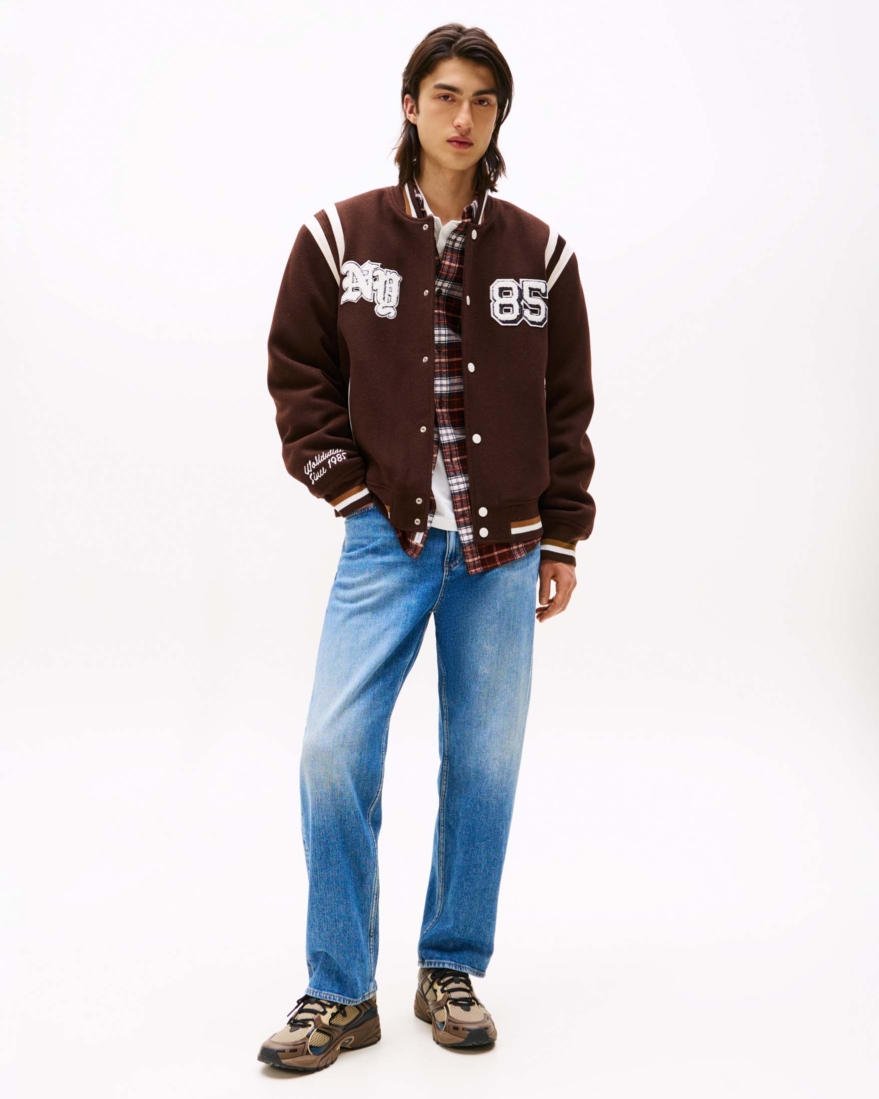 Dad jeans in cotone stretch lavaggio chiaro super stone washed con baffature