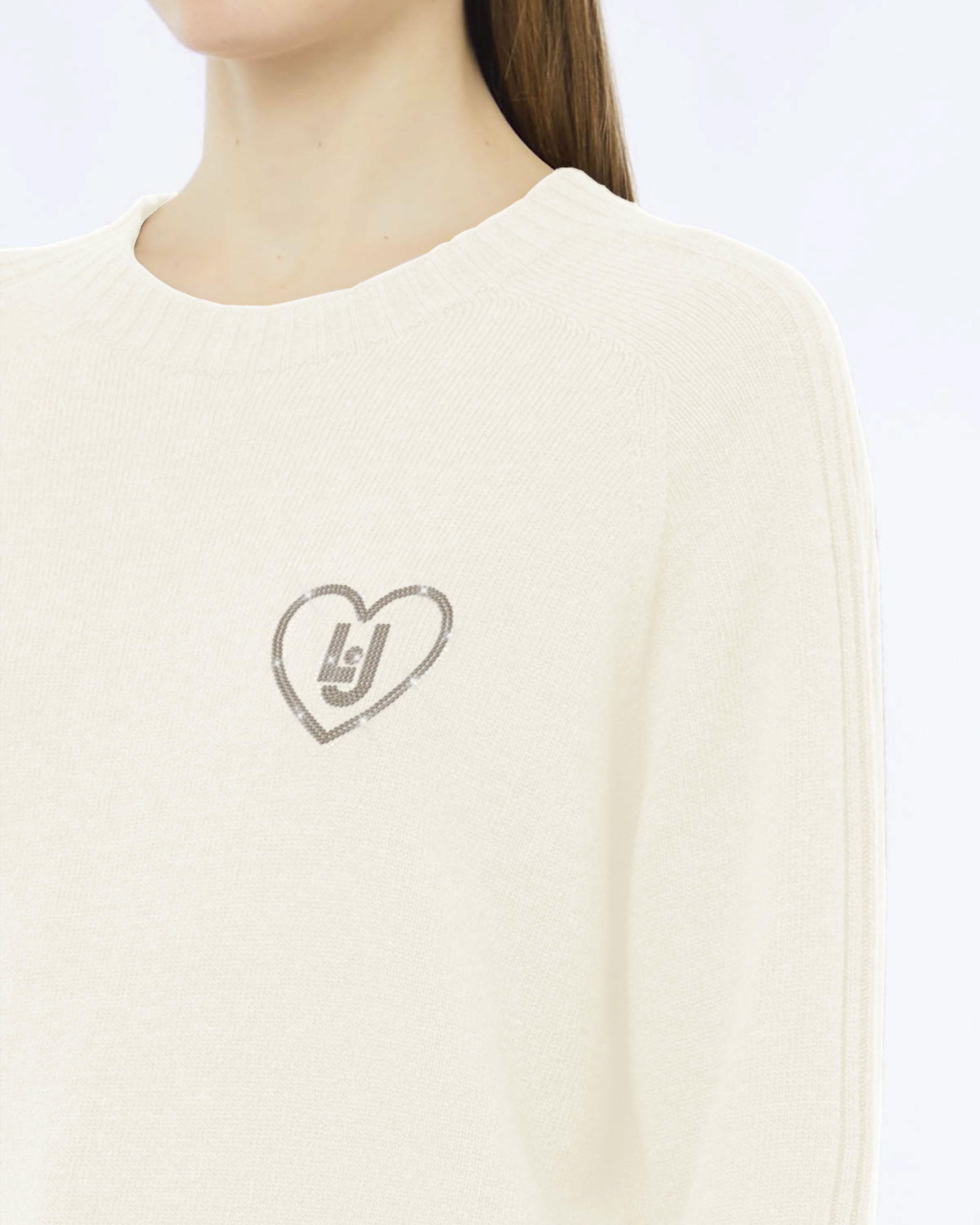 Maglia girocollo Liu Jo panna in misto lana con logo ricamato a cuore image
