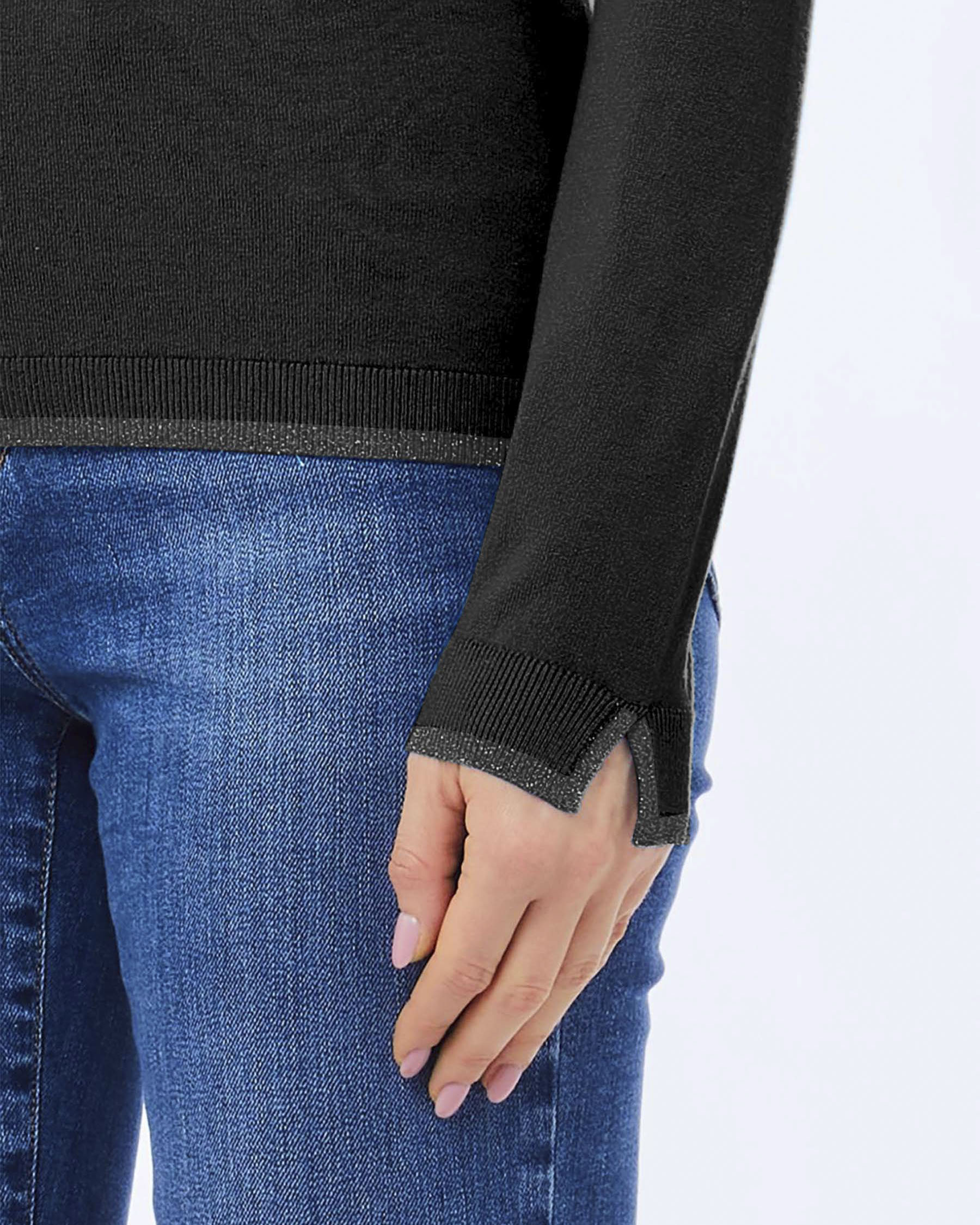 Maglia girocollo Liu Jo nera in misto viscosa con inserti lurex e spacchi ai polsi image