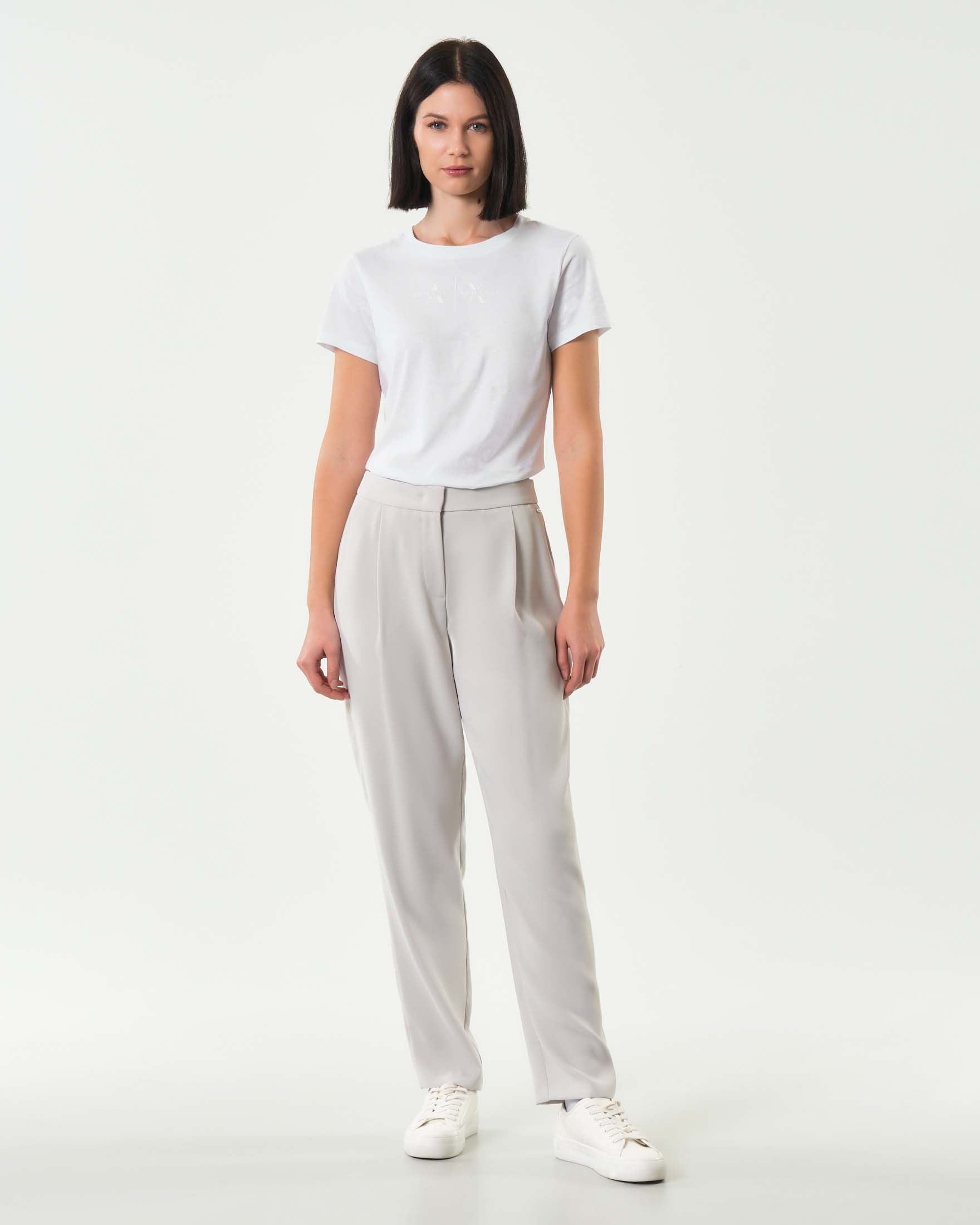 Pantaloni color gesso Armani Exchange in tessuto fluido con pinces in vita