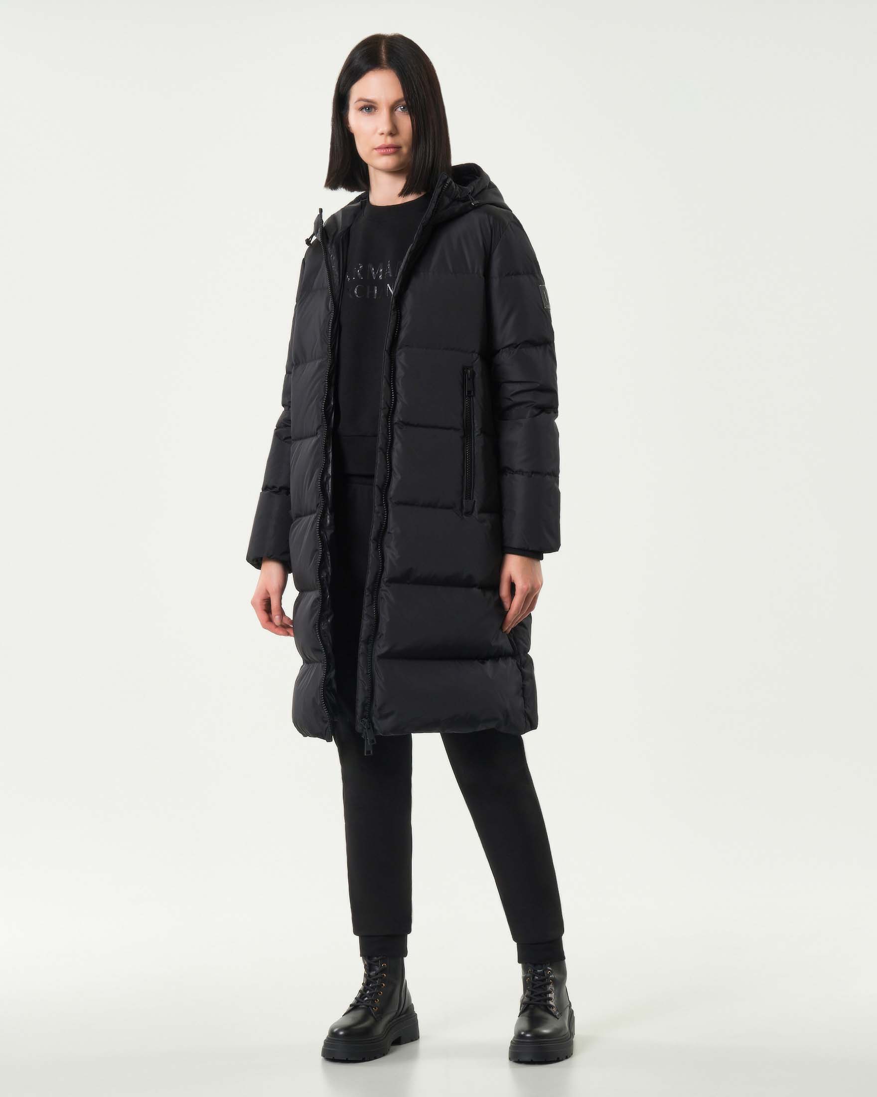 Piumino midi nero Armani Exchange imbottito in piuma naturale con cappuccio