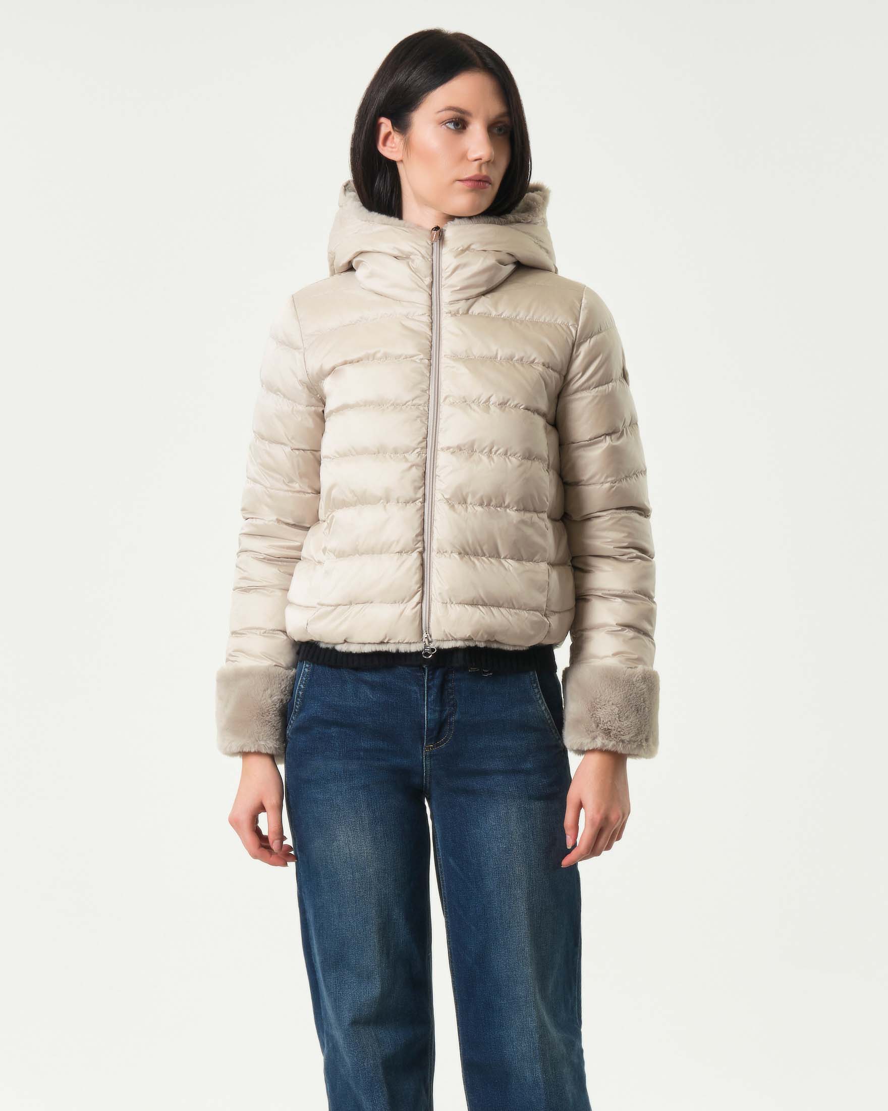 Ecopelliccia color gesso Colmar Originals reversibile nel tessuto trapuntato con cappuccio