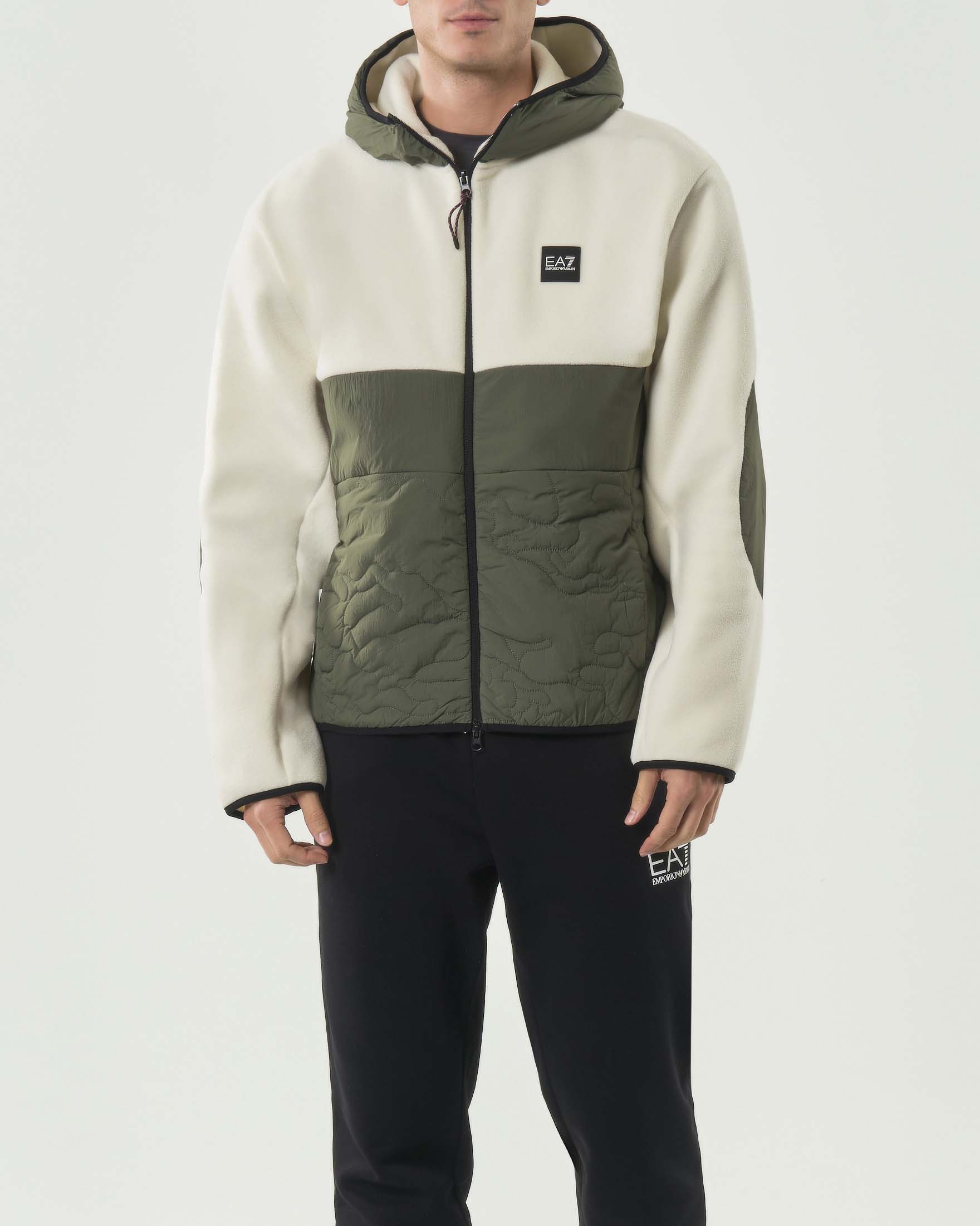 Felpa EA7 panna e verde militare in pile e inserti in nylon con cappuccio e chiusura zip image