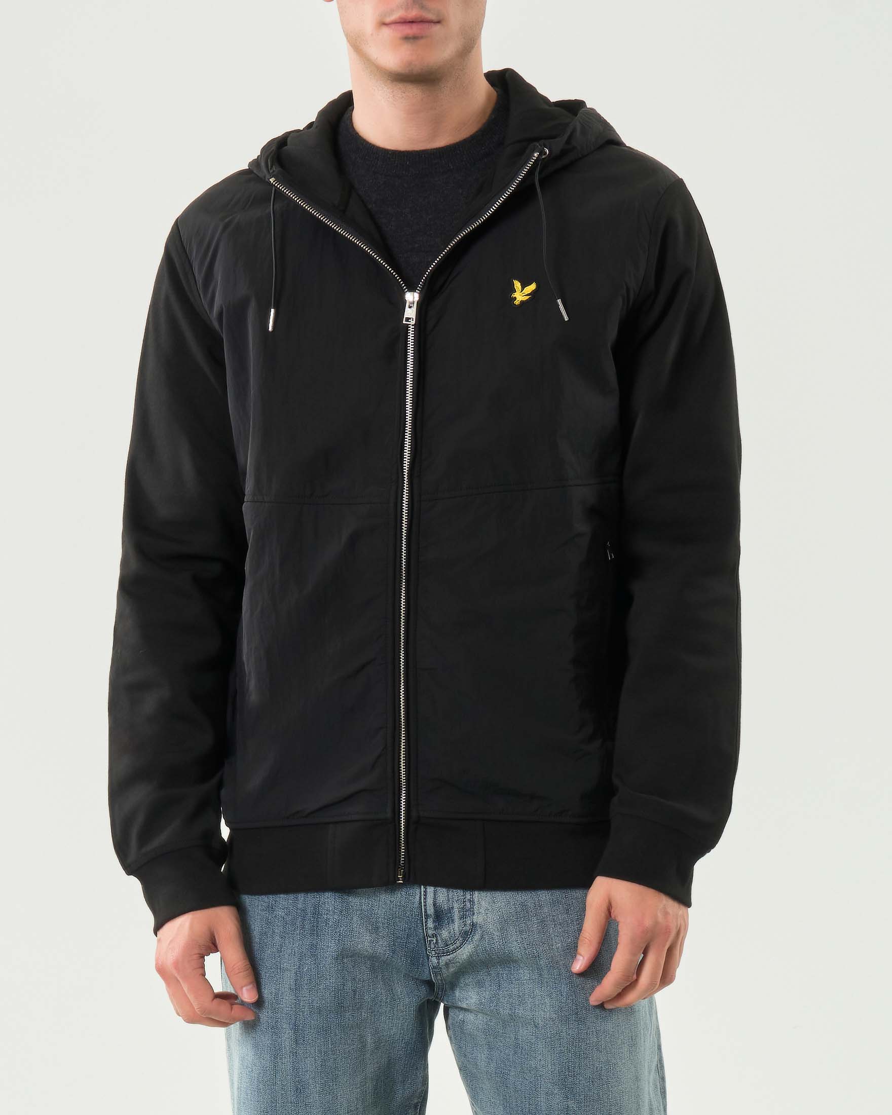 Giubbino bi-tessuto Lyle & Scott nero in nylon e cotone con cappuccio e chiusura zip image