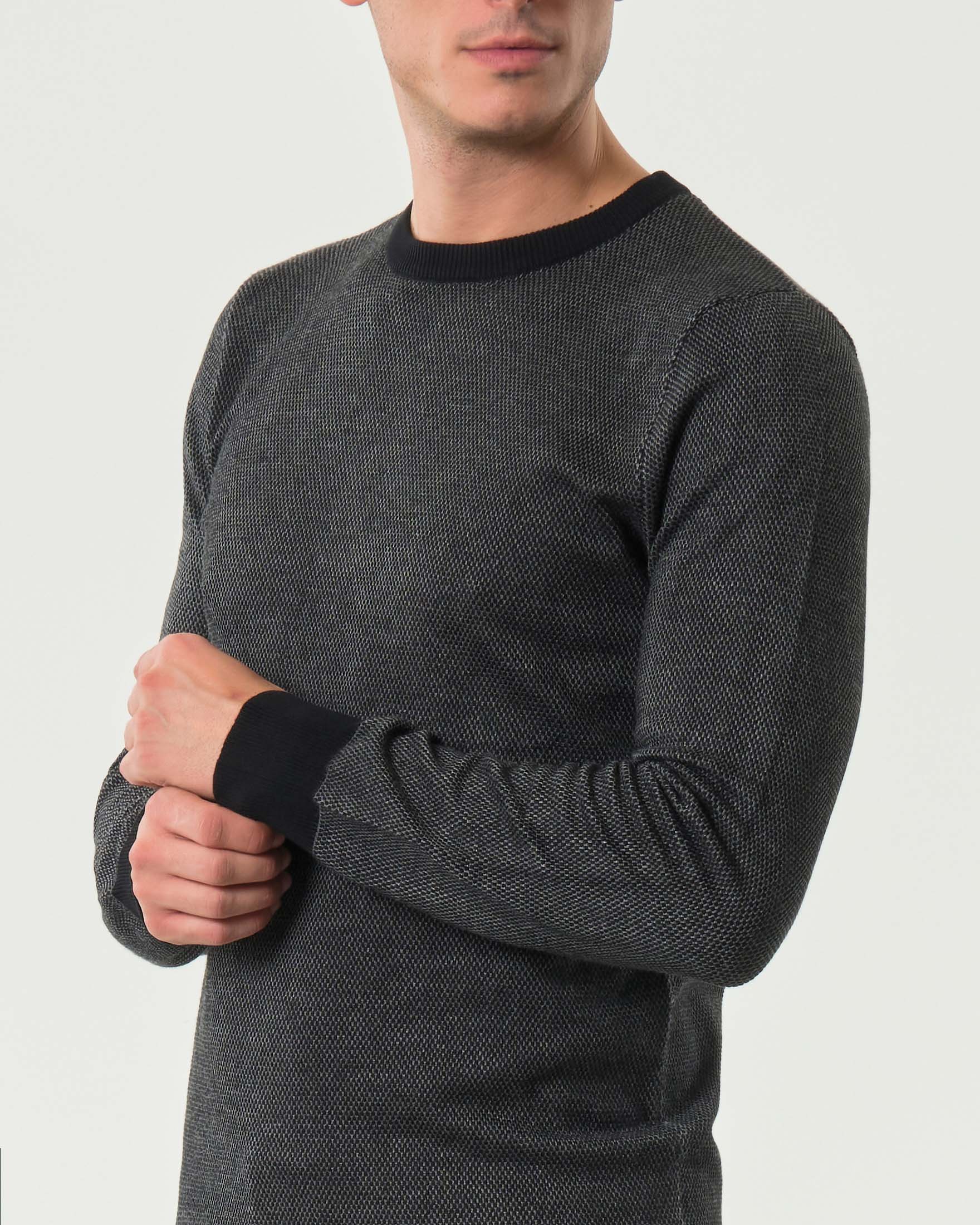 Maglia Paul Baker girocollo nera in viscosa micro armatura image