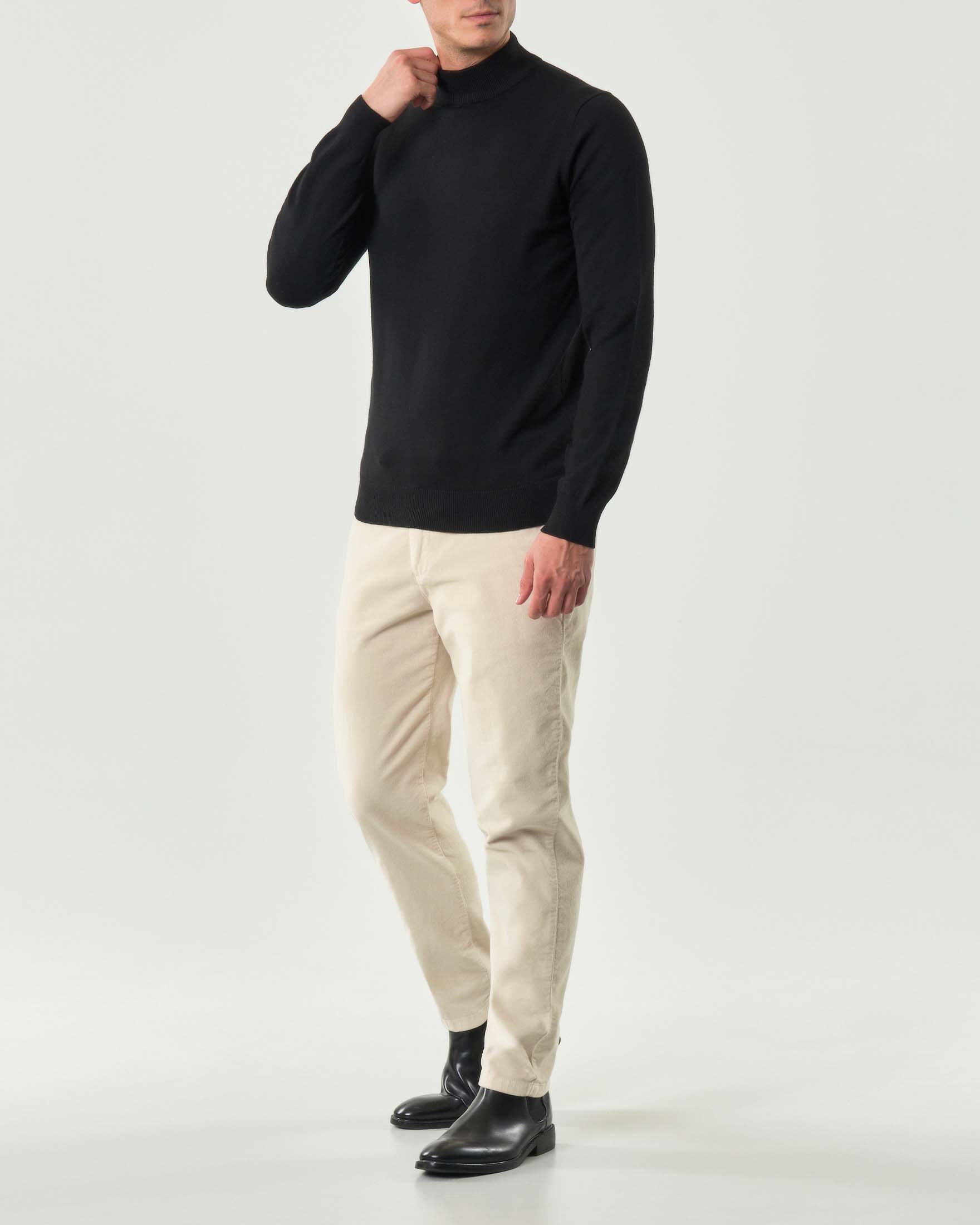 Pantaloni chino Paul Baker color panna slim-fit in velluto liscio di cotone stretch con piega stirata