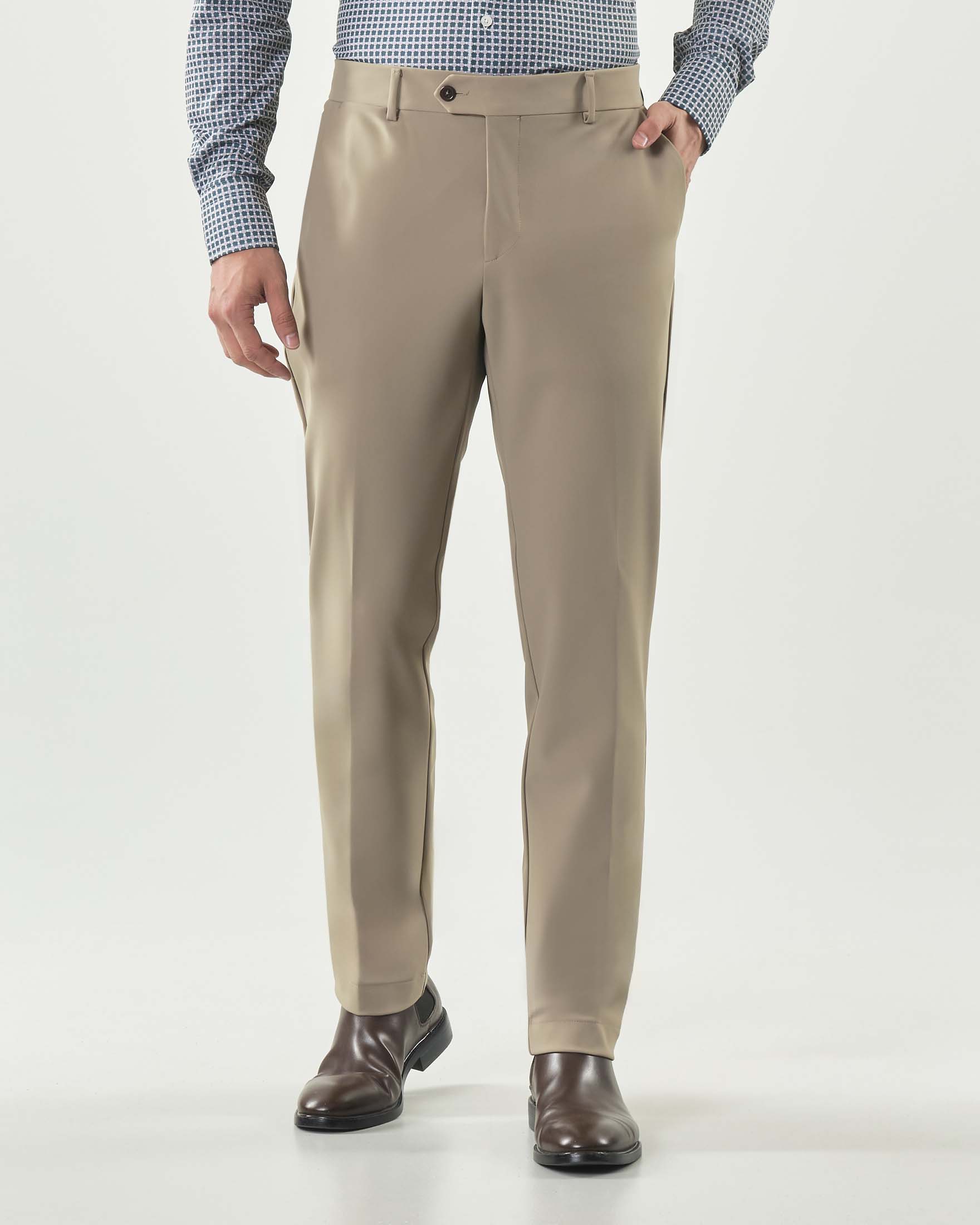 Pantalone chino Pellizzari color sabbia in tessuto tecnico stretch image