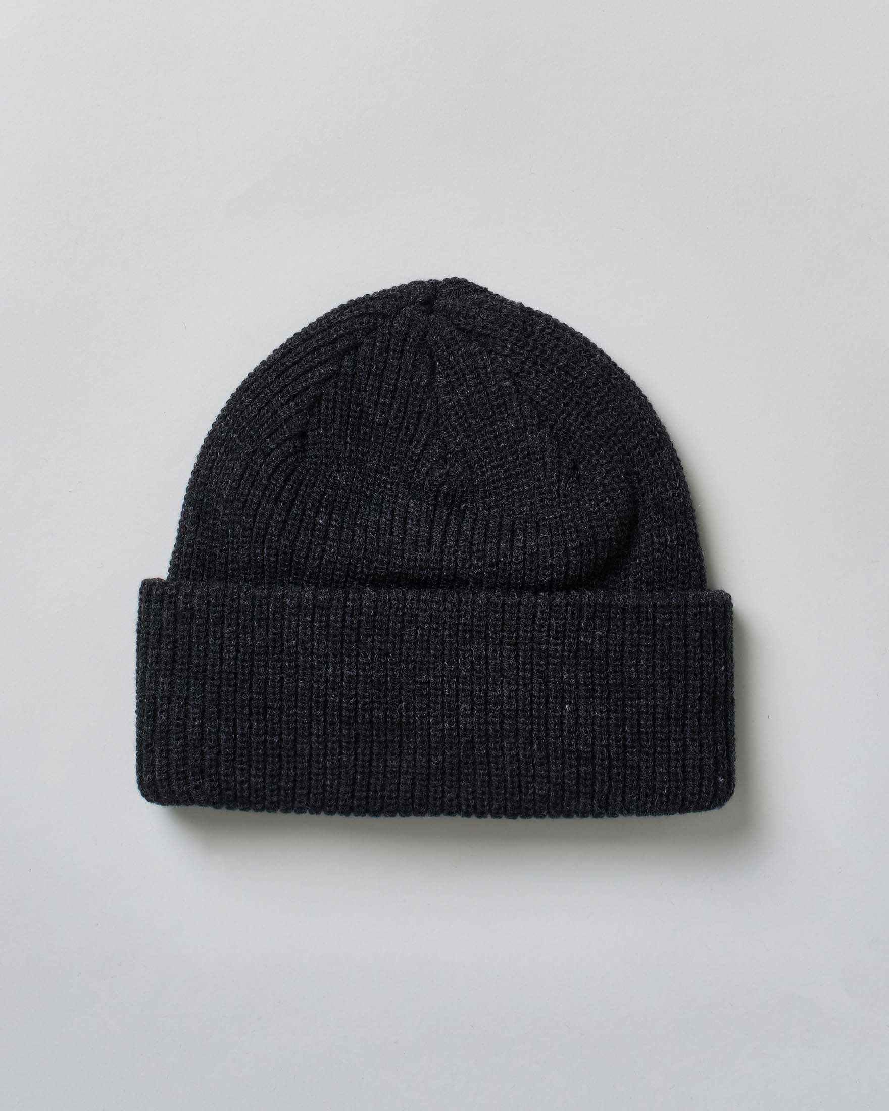 Berretto Goorin Bros nero in maglia a costine con patch leone image