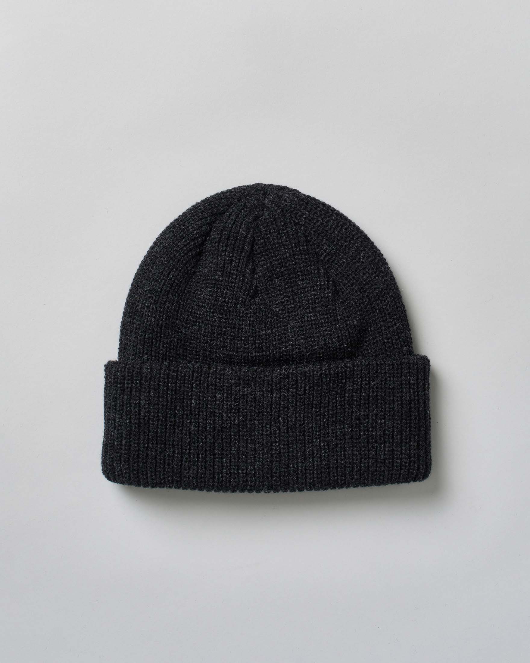 Berretto Goorin Bros nero in maglia a costine con patch dobermann image