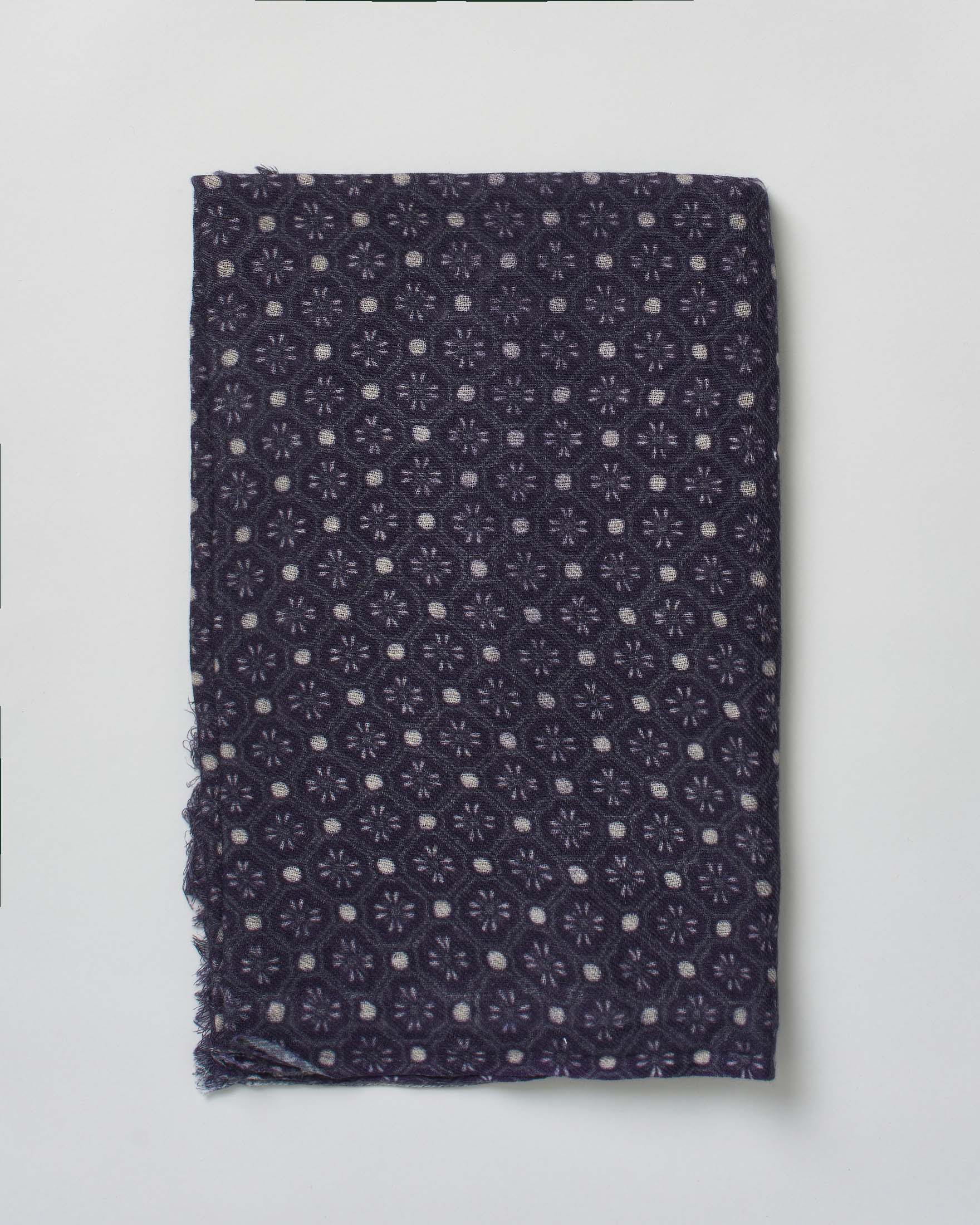 Sciarpa Raja blu in lana a fantasia maioliche grigie