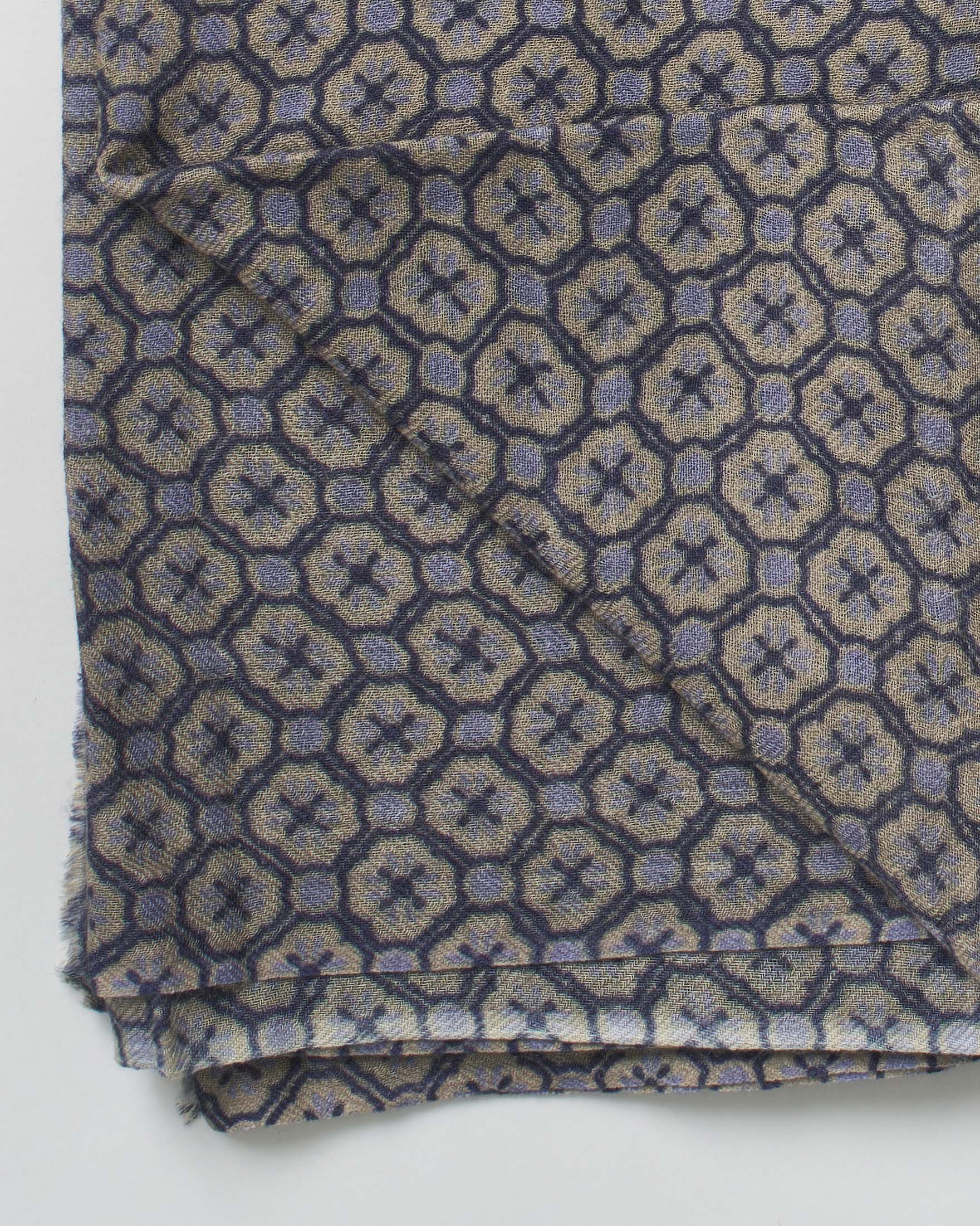 Sciarpa Raja in lana a fantasia geometrica grigia e noce image