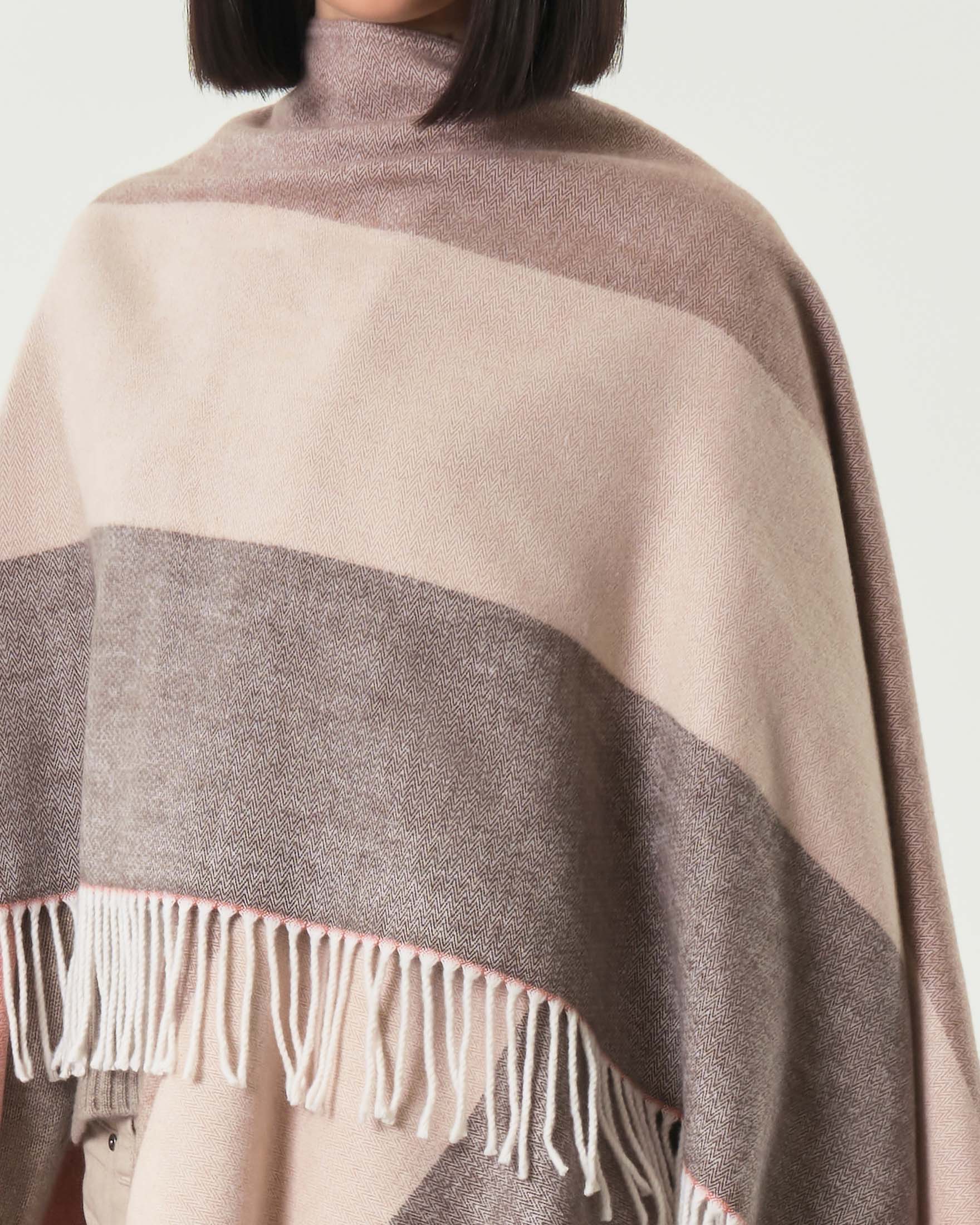 Sciarpa a righe taupe e beige double coccio Hlo! in misto cotone con frange applicate sul fondo image