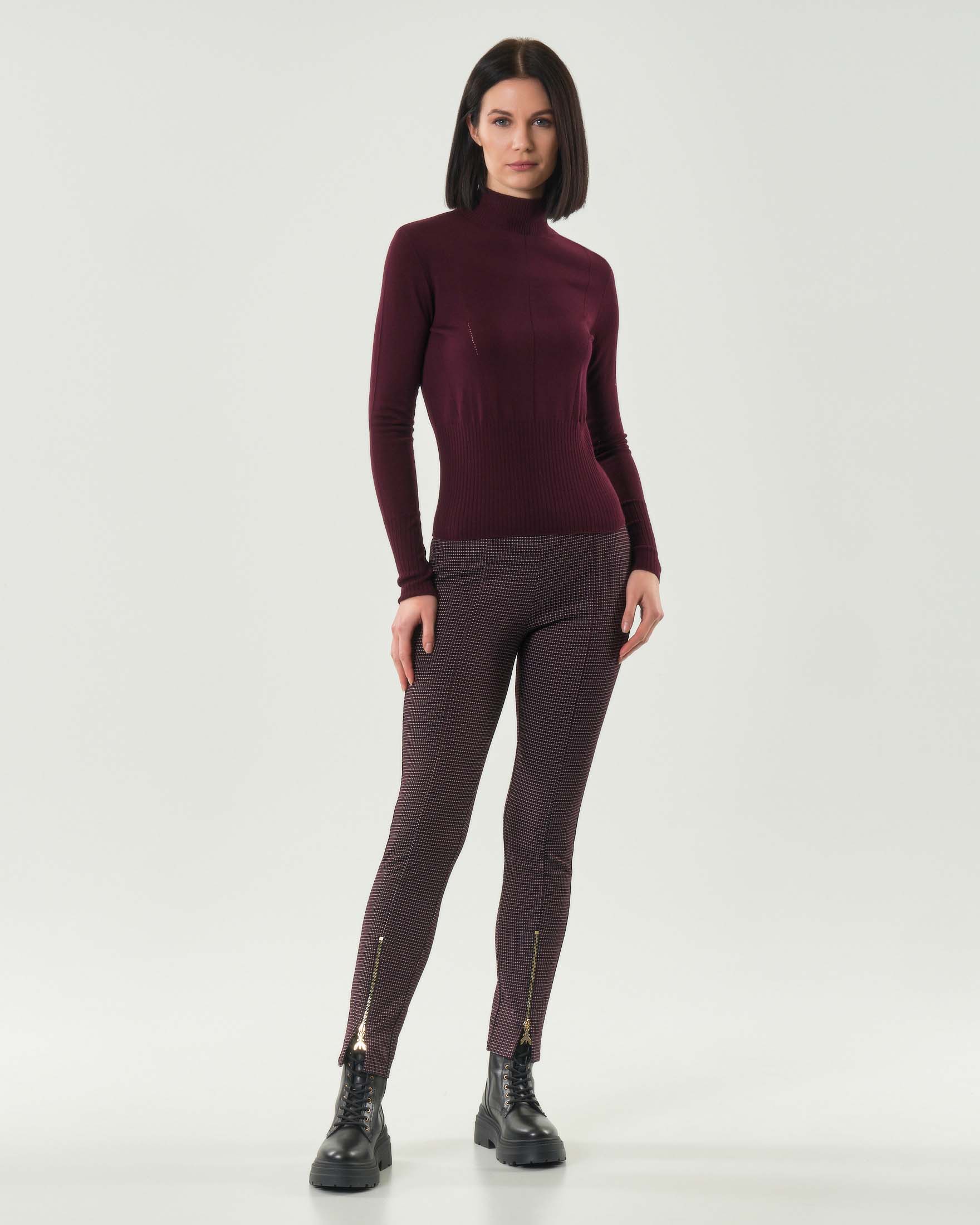 Lupetto cropped bordeaux Patrizia Pepe in pura lana con profili lavorati a coste image