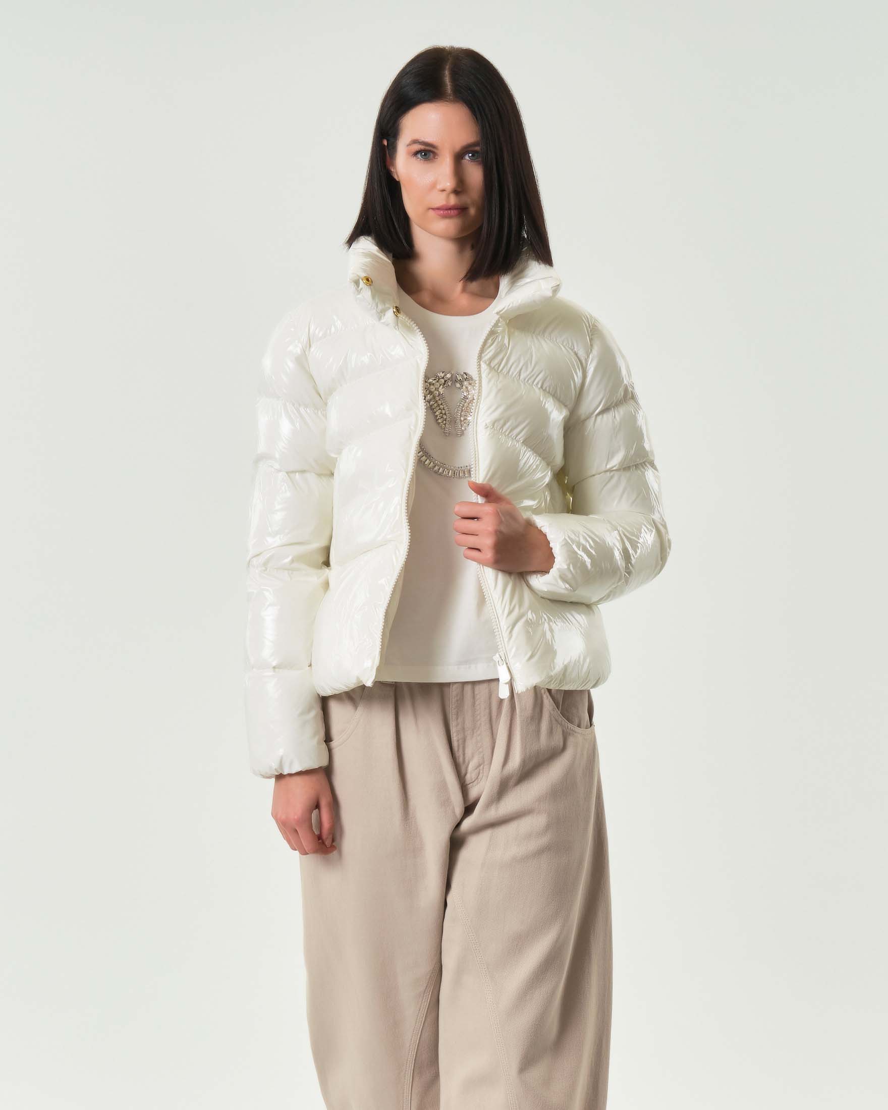 Giubbotto bianco imbottito Pinko in nylon lucido con cappuccio regolabile con coullise