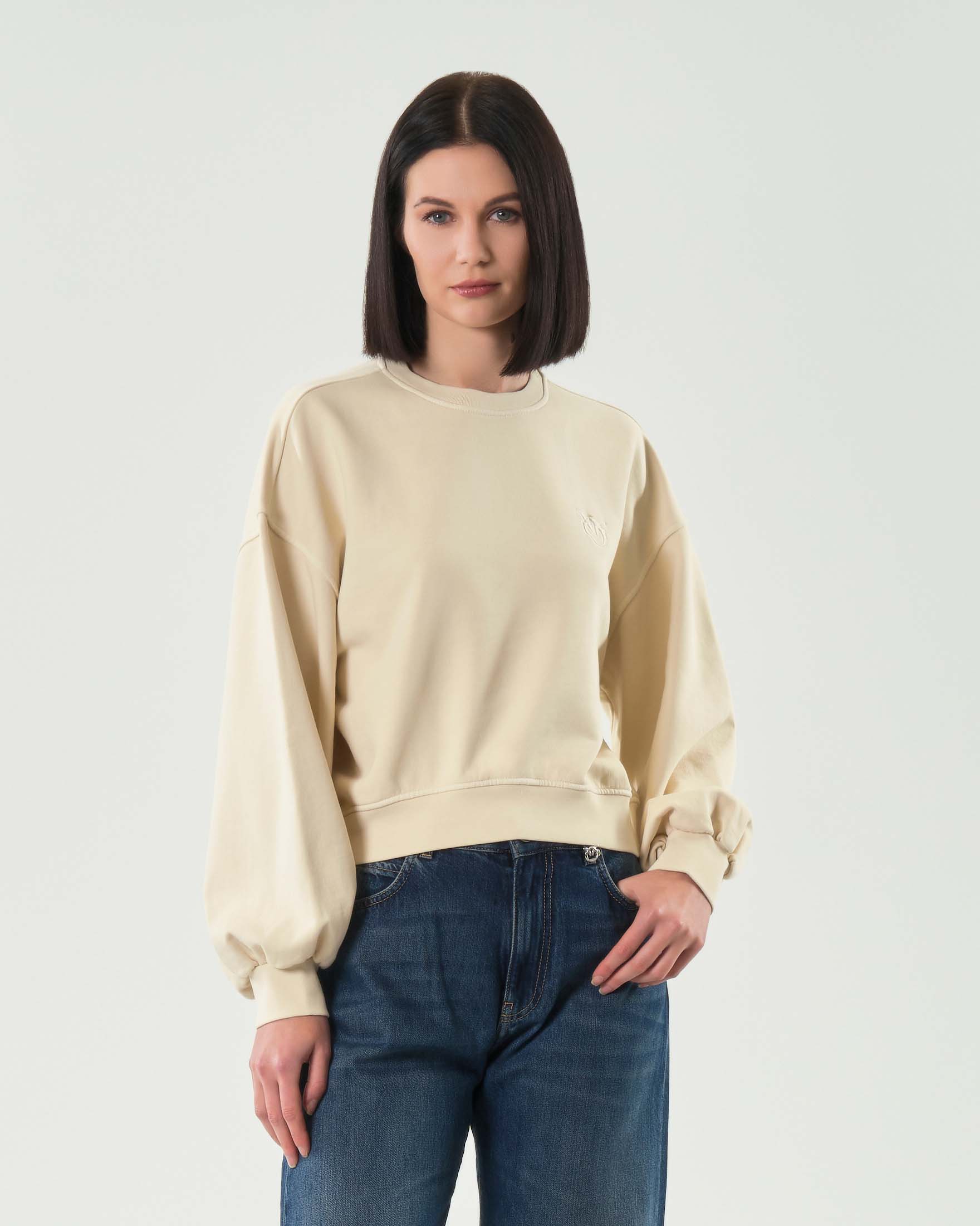 Felpa girocollo beige over Pinko con maniche a palloncino e ricamo sul petto