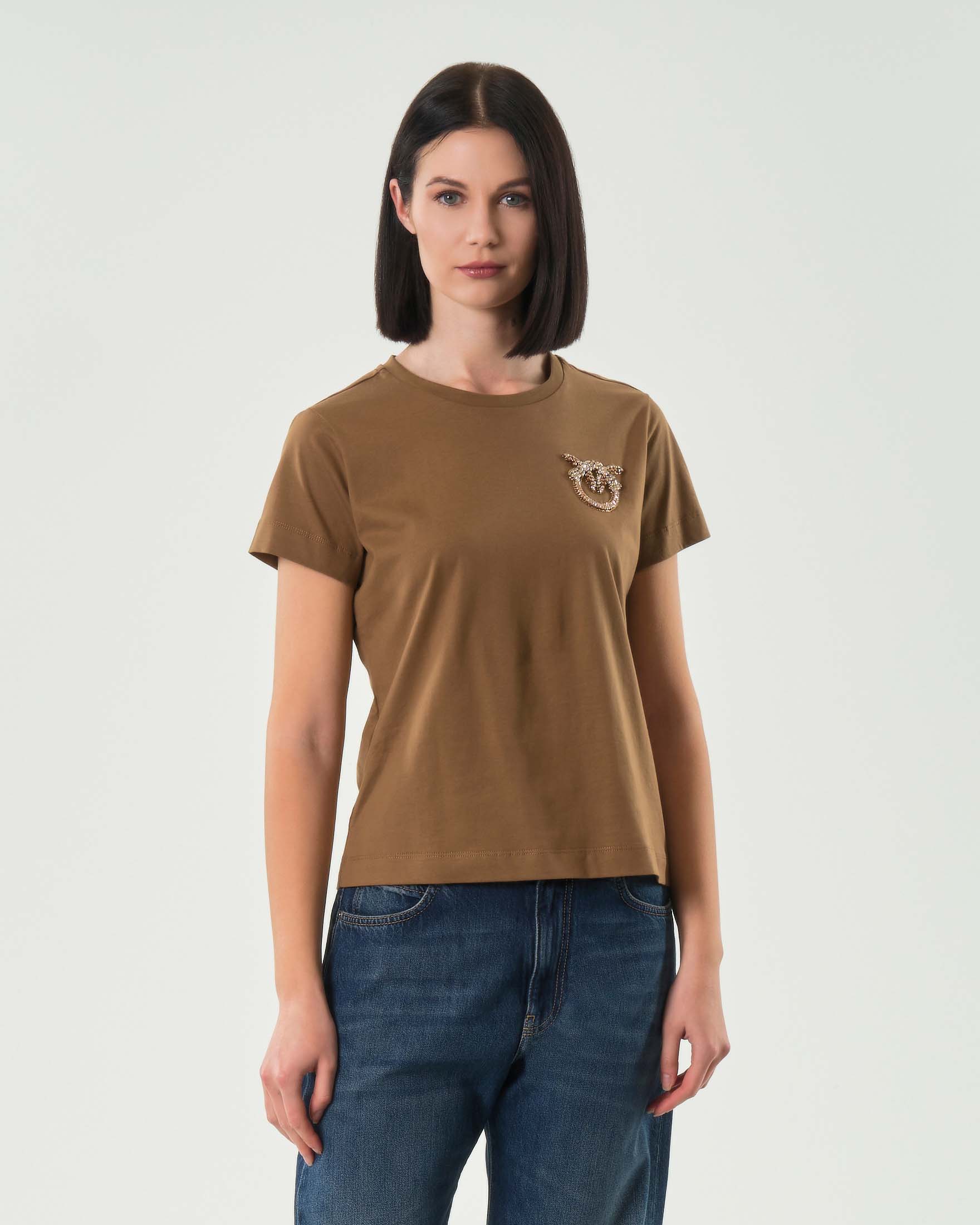 T-shirt cammello in puro cotone Pinko a maniche corte con logo in cristalli e perle ricamato sul lato petto
