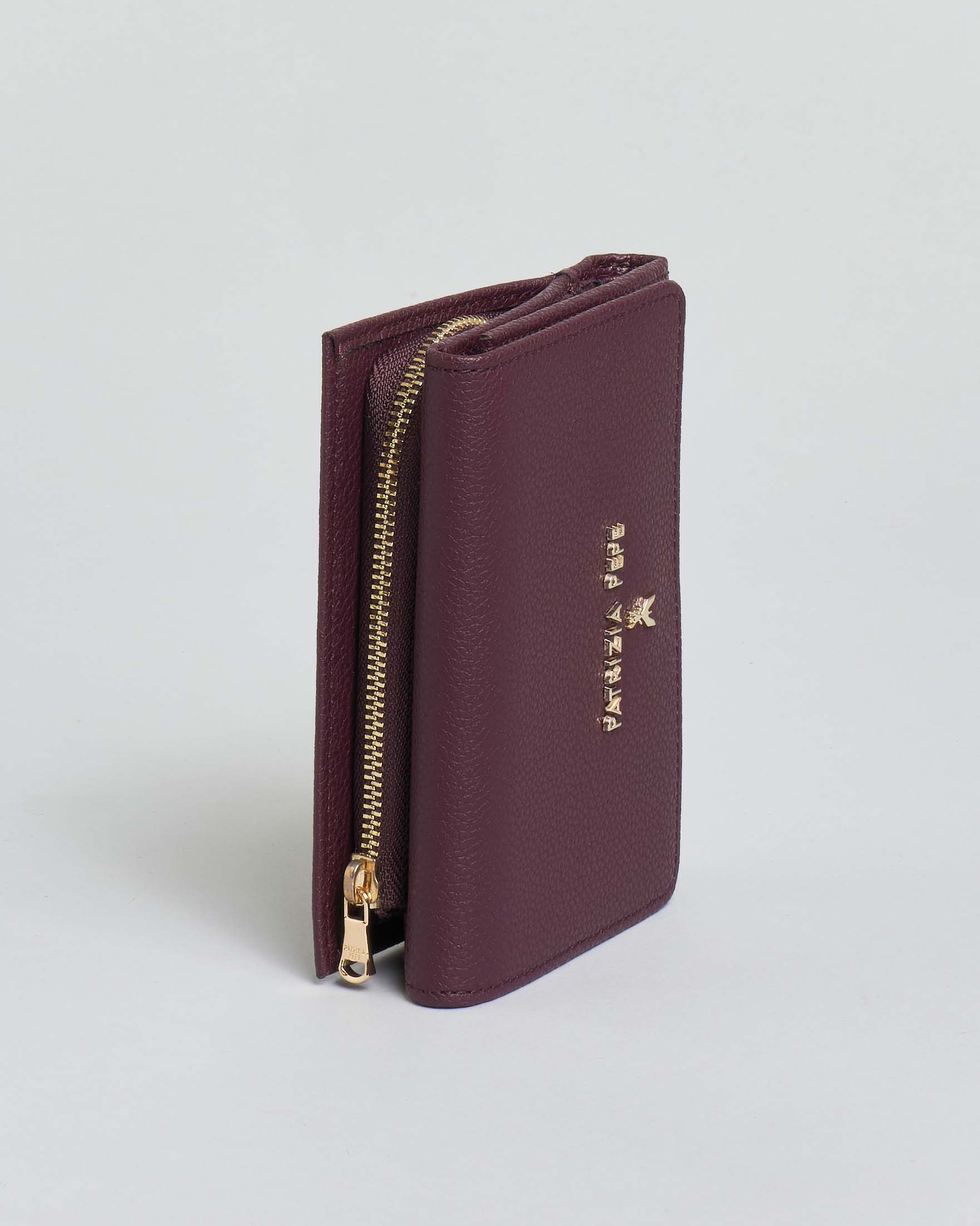 Portafoglio bordeaux medio a libro Patrizia Pepe con tasca per monete con scritta logo image