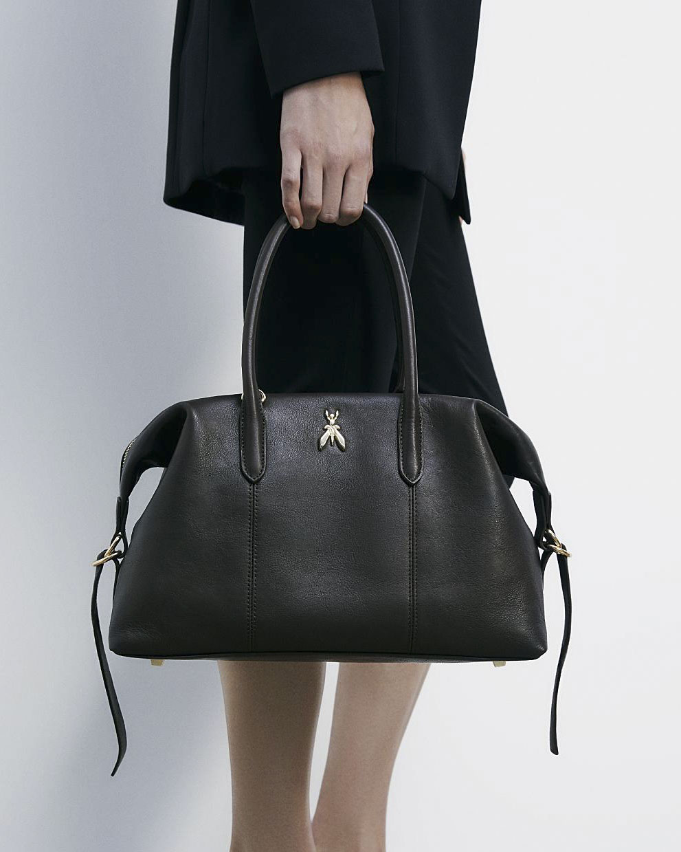 Borsa bauletto color testa moro Patrizia Pepe in pelle con cinturini laterali image