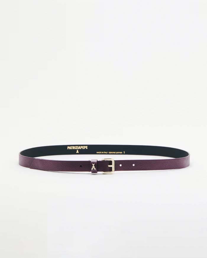 Cintura bordeaux sottile in pelle con fibbia dorata con scritta logo impressa e Fly applicata sul davanti