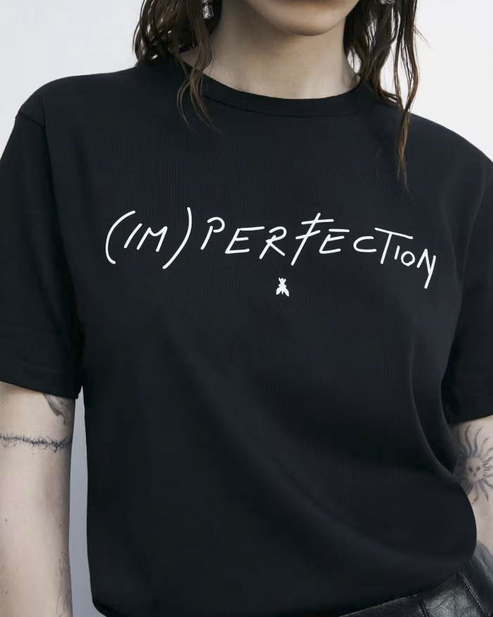 T-shirt nera Partrizia Pepe con scritta logo (IM)PERFECTION bianca stampata sul davanti image