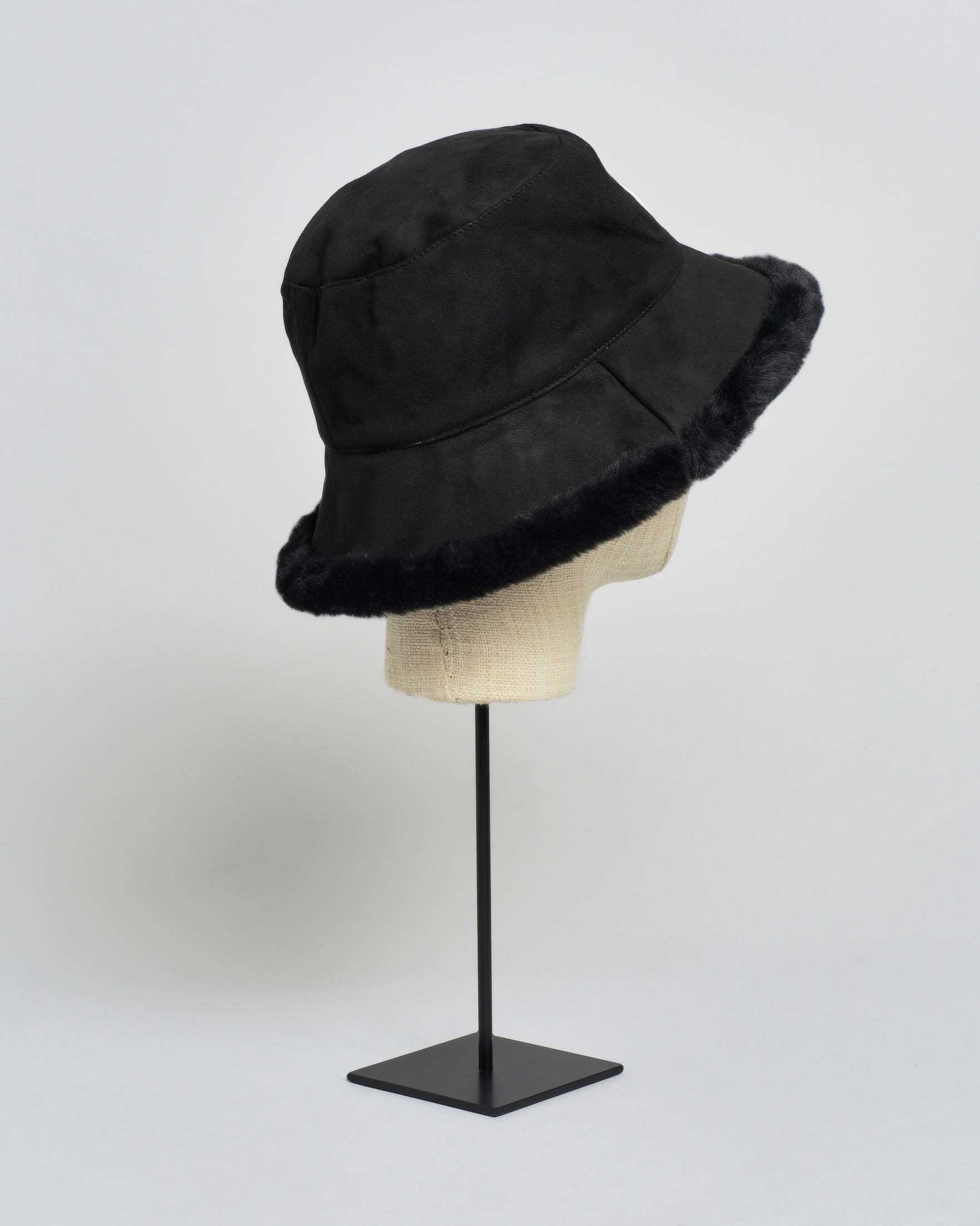 Bucket hat nero MC2 Saint Barth in montone con scritta logo ricmata a contrasto image