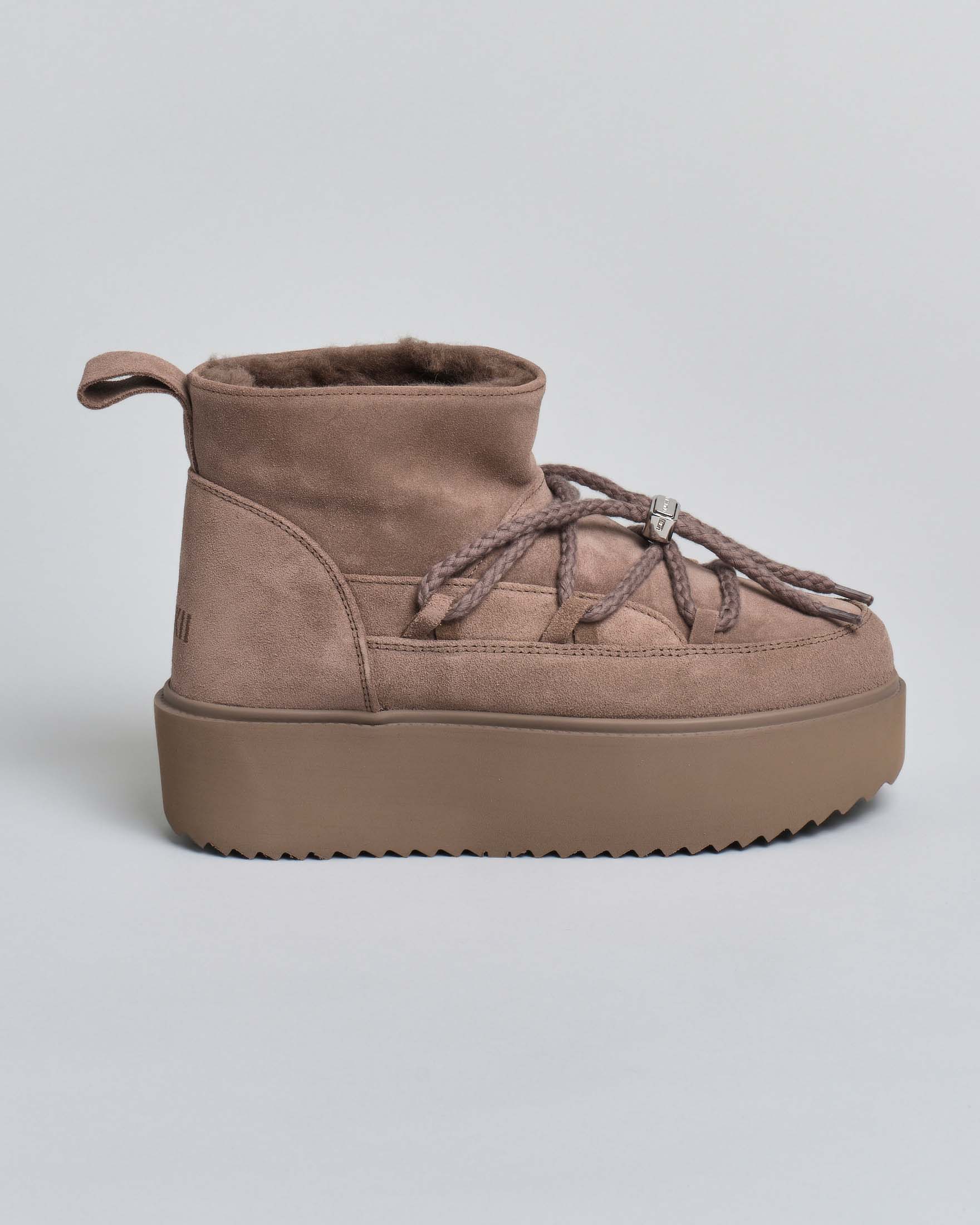 Boot Classic Low Platform Inuikii marroni in pelle scamociata e interno in montone con suola alta