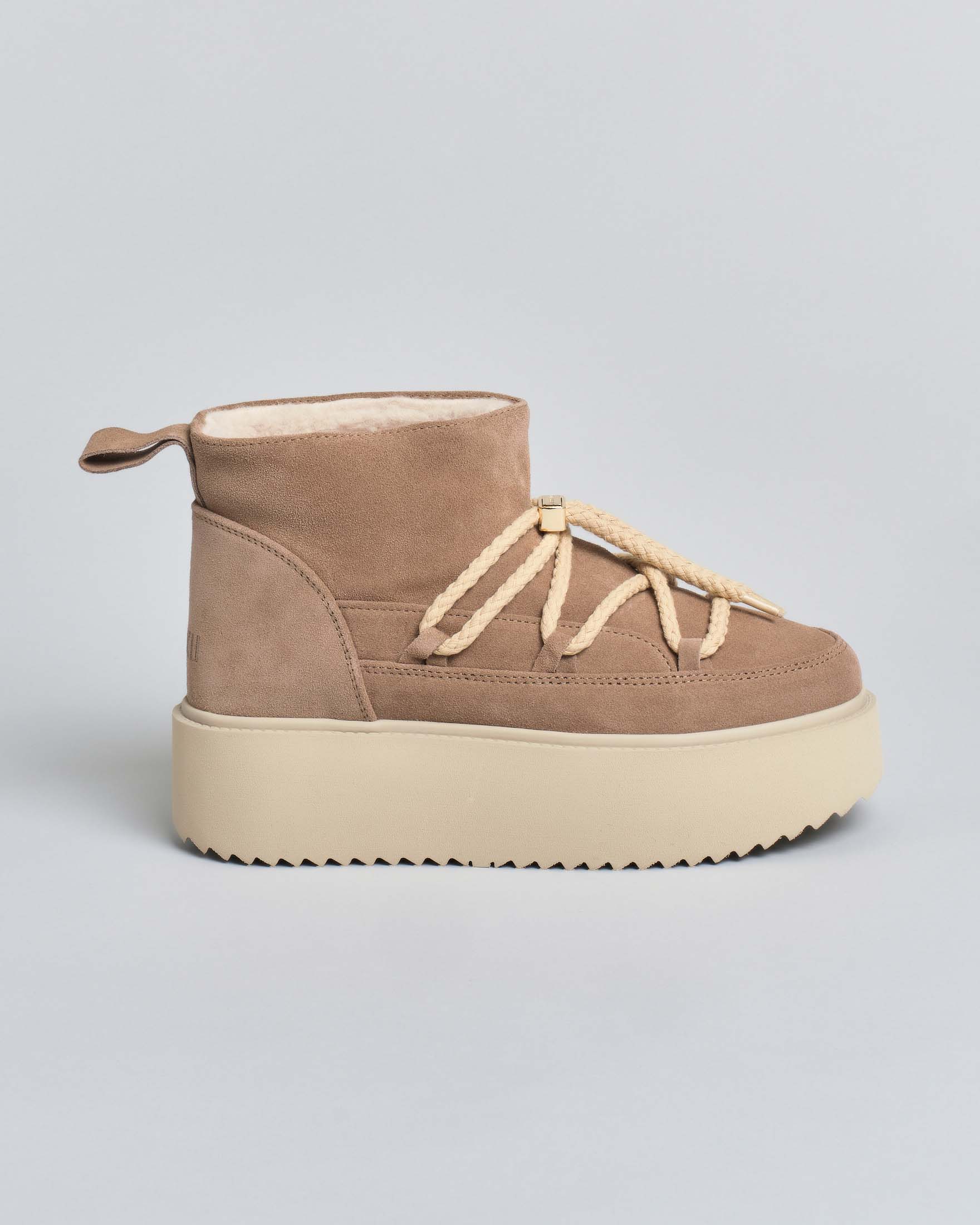 Boot Classic Low Platform inuikii beige in pelle scamociata e interno in montone con suola alta