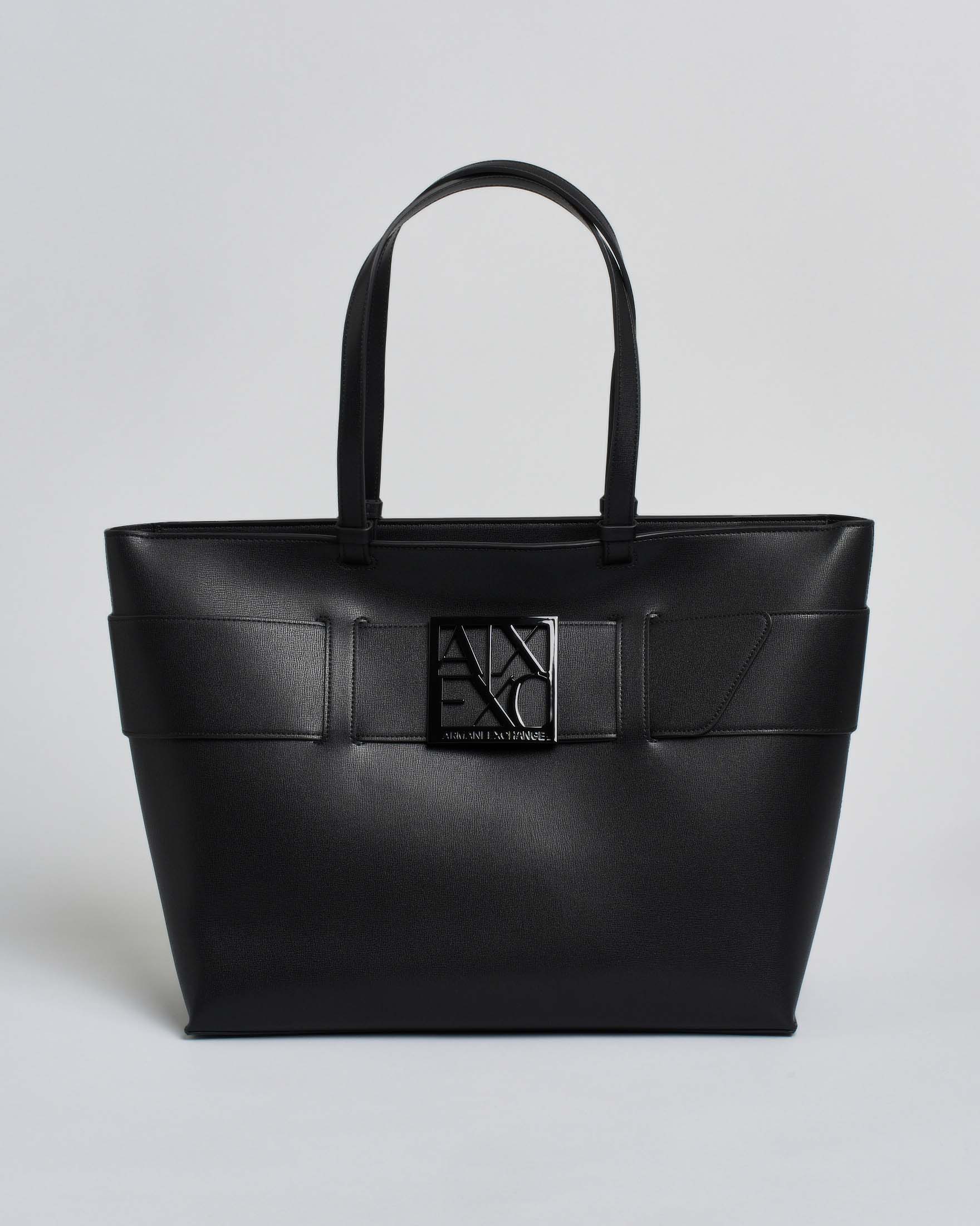 Shopping bag nera grande Armani Exchange in similpelle liscia con maxi fibbia logo in metallo in tono