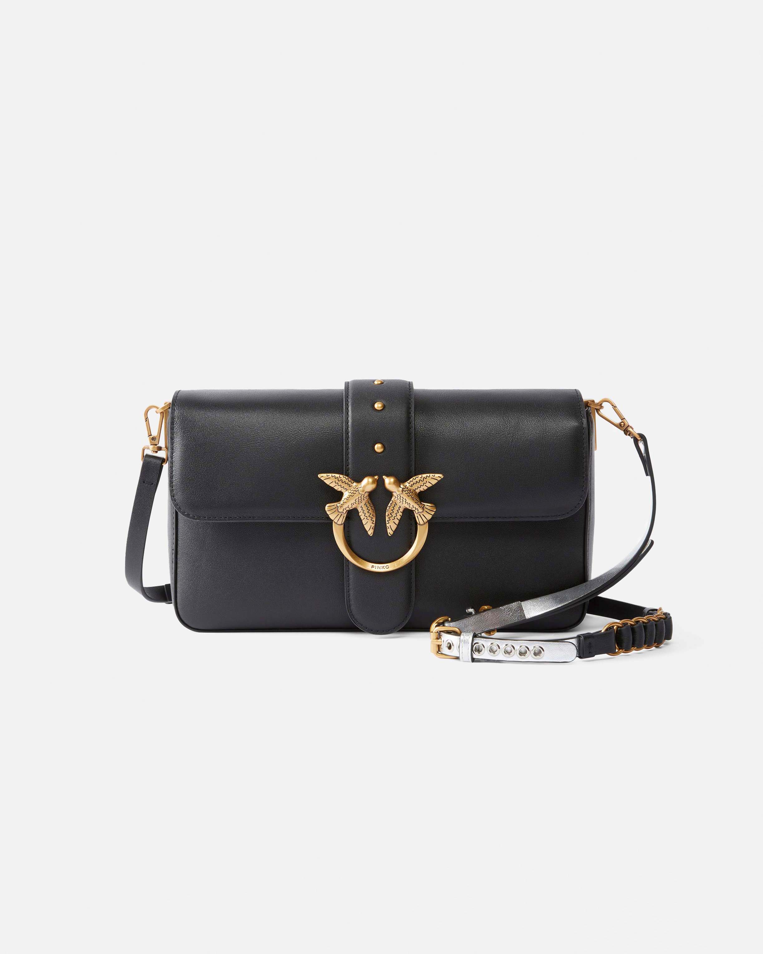 Love Bag One Slouchy nera in pelle liscia con fibbia Love Birds dorata con doppia tracolla a catena e con anelli decorativi