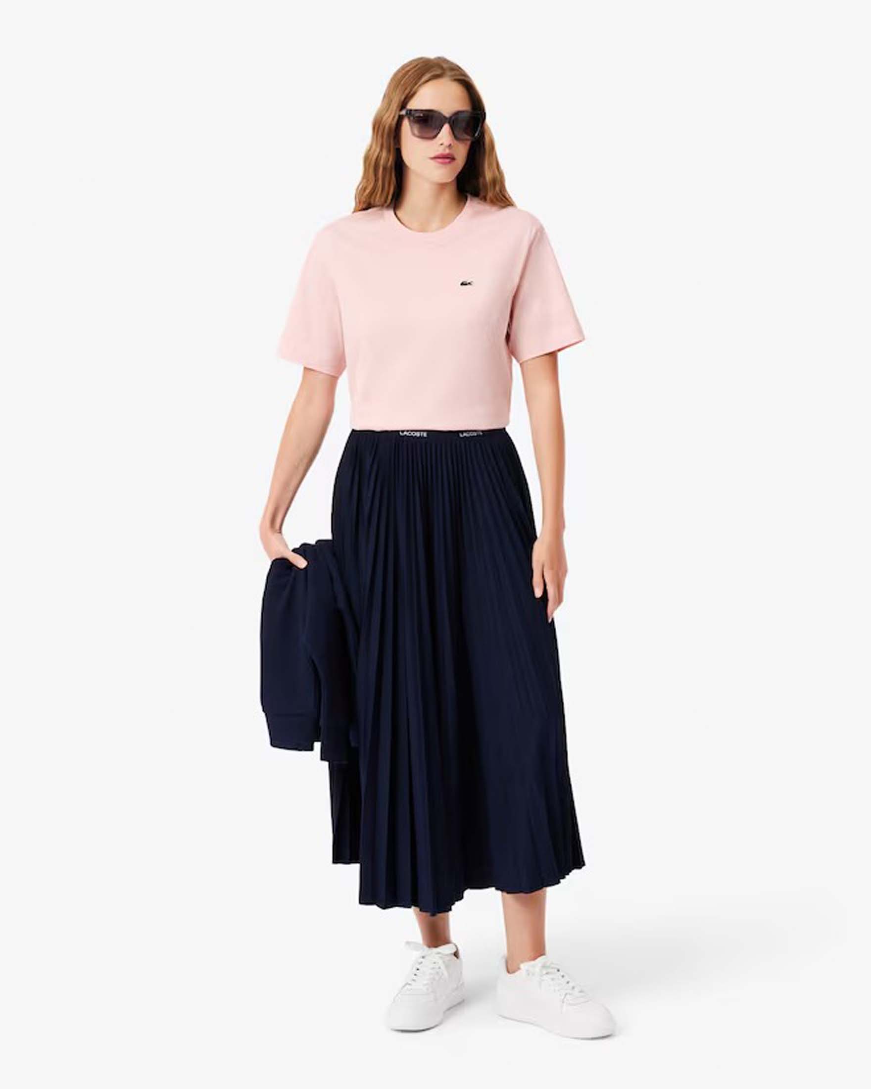 T-shirt rosa Lacoste in cotone con scollo tondo e logo cucito sul petto a contrasto di colore