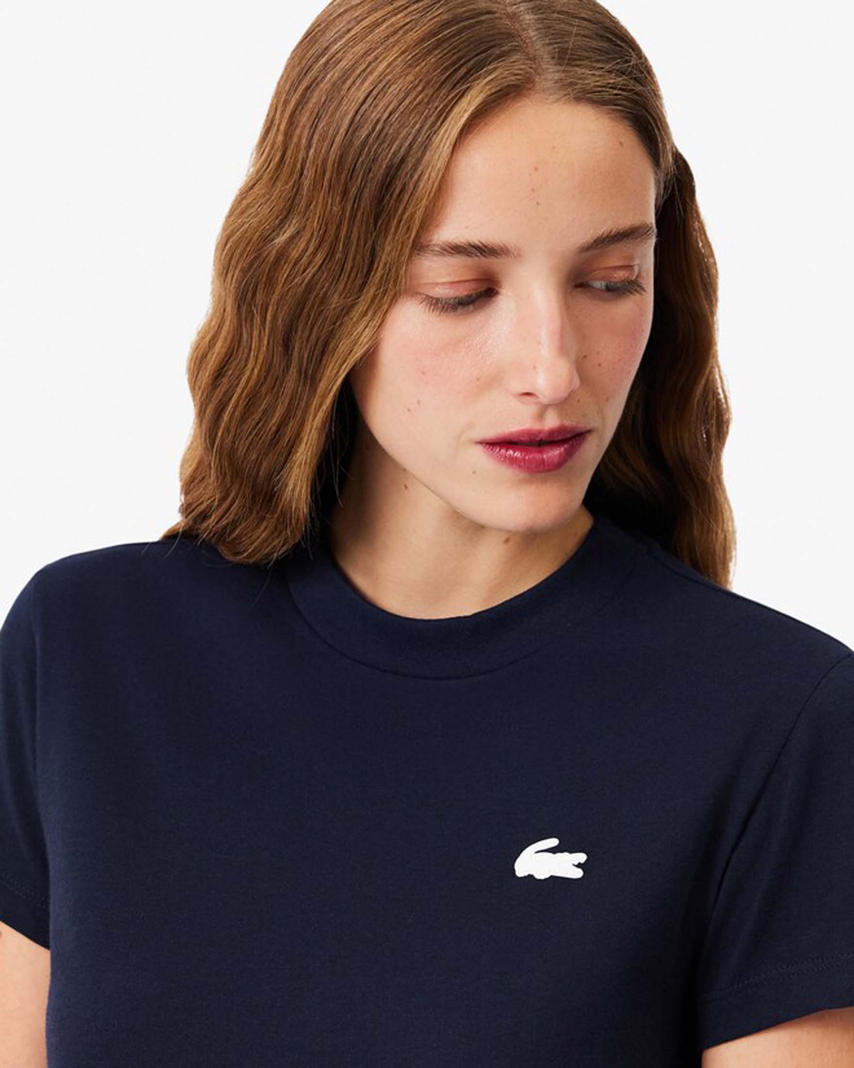T-shirt blu Lacoste in cotone stretch con scollo tondo e logo bianco gommato cucito sul petto image