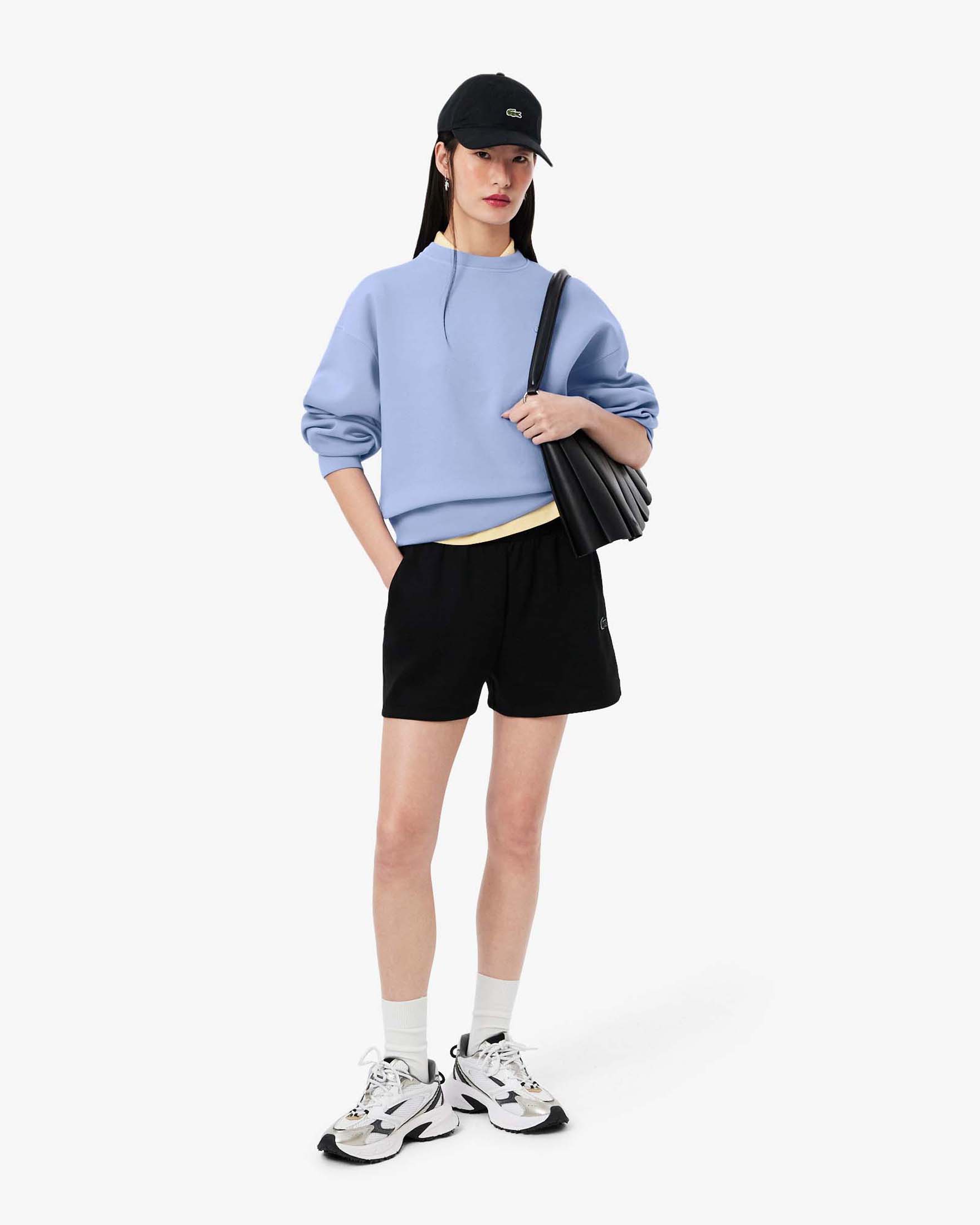 Felpa girocollo pervinca Lacoste oversize in misto cotone effetto neoprene con scritta logo sul petto e sulla spalla