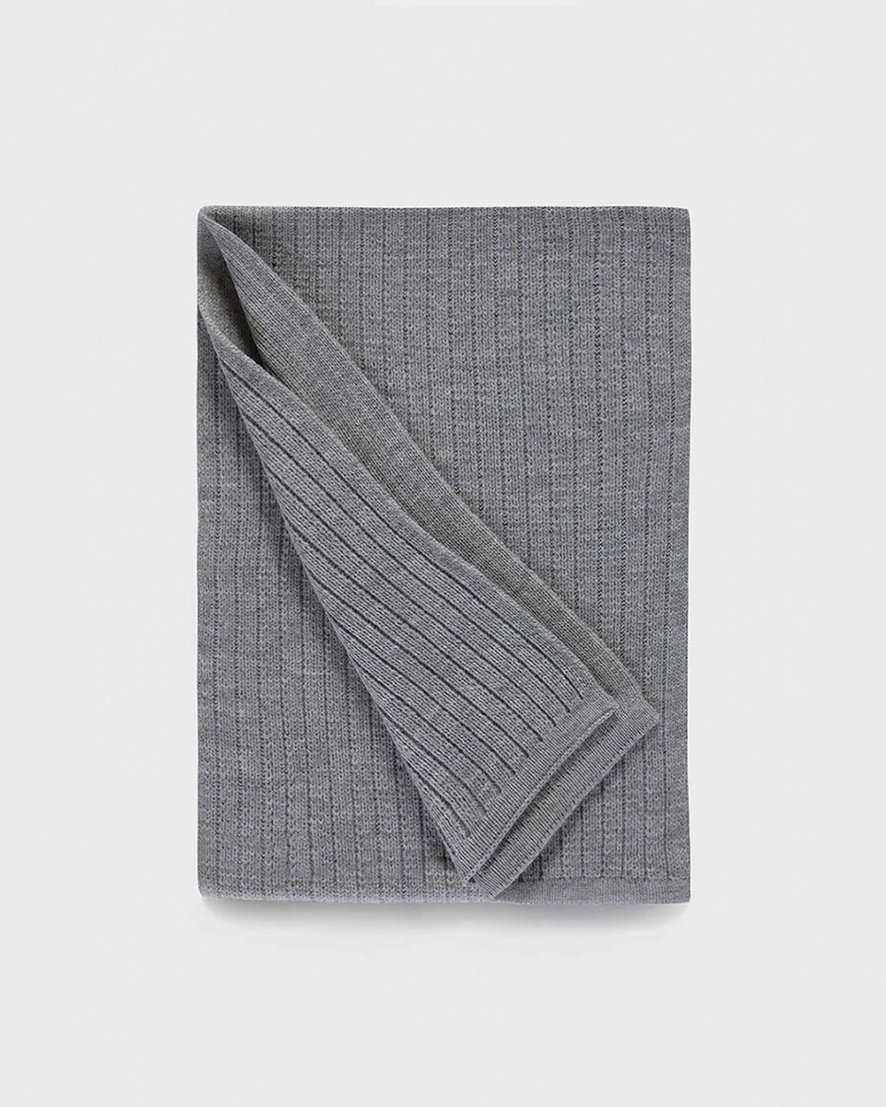 Sciarpa Refrigiwear Dakota grigia lavorata a coste con patch porta logo image