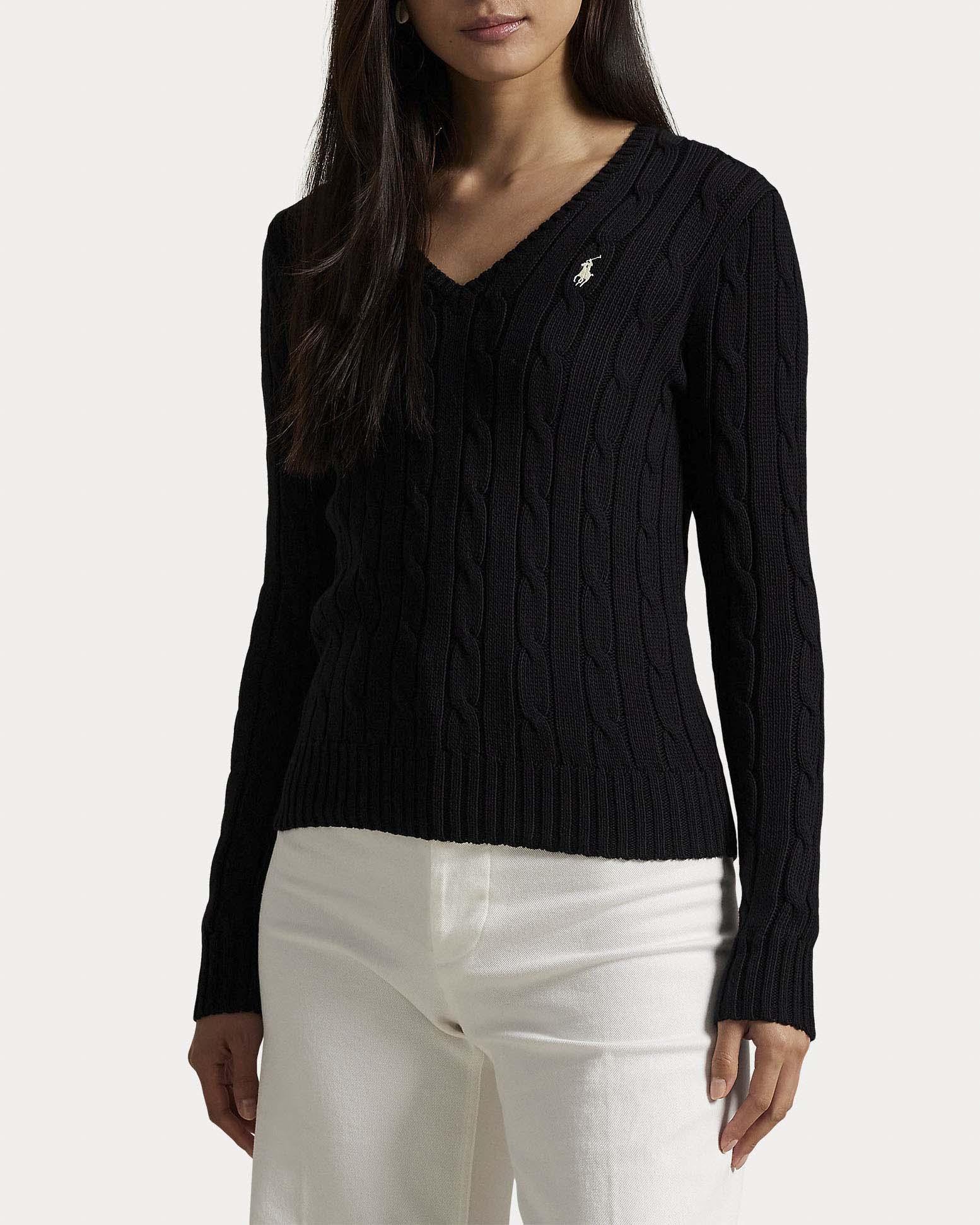 Maglioncino nero Polo Ralph Lauren in cotone pima a trecce con scollo a V e logo Pony ricamato image